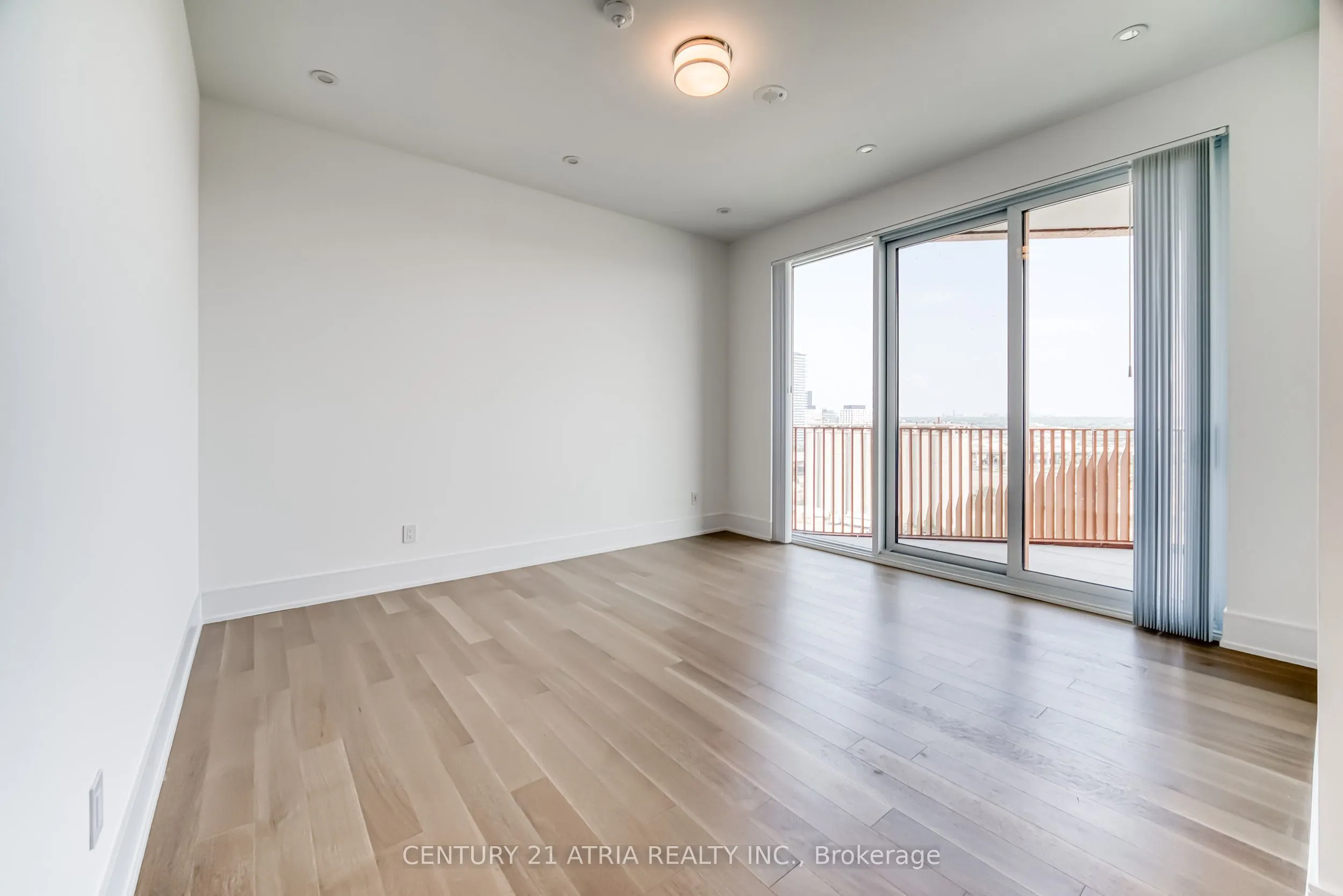 155 Merchants' Wharf, #1211
