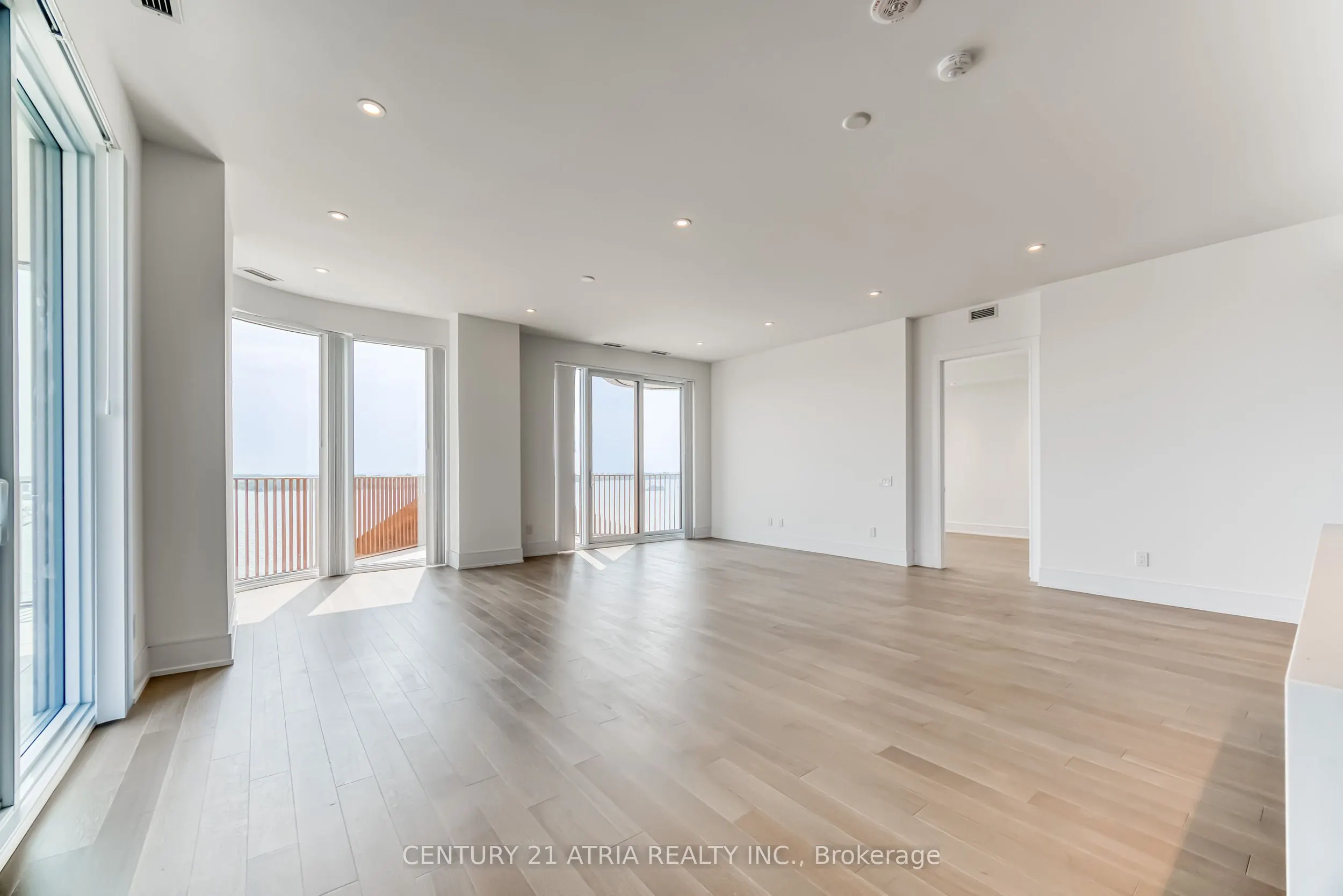 155 Merchants' Wharf, #1211