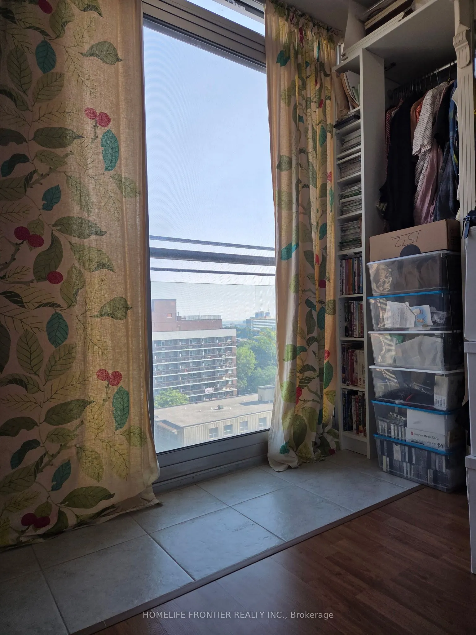 15 Maplewood Avenue, #911