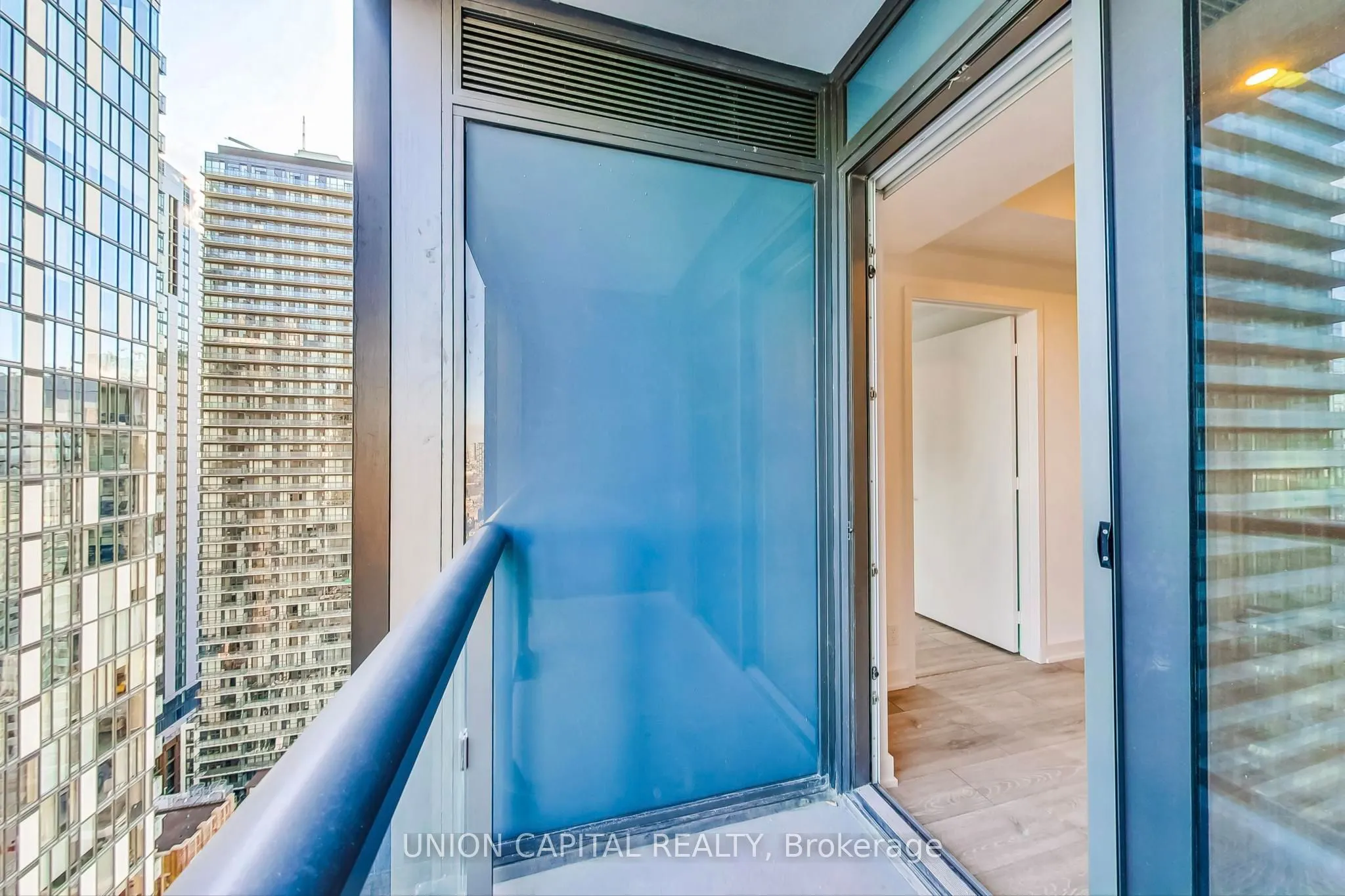 108 Peter Street, #3305