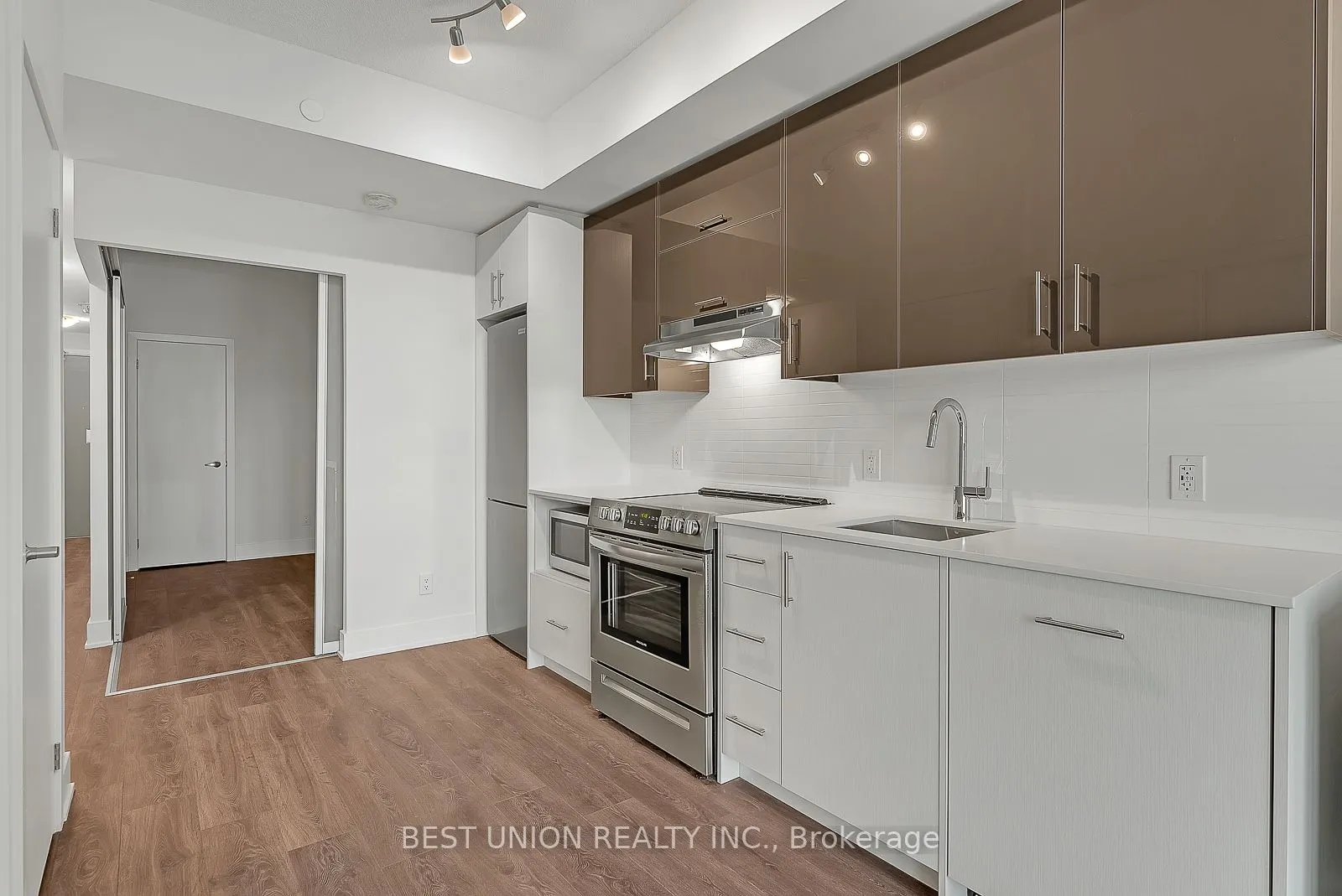 188 Fairview Mall Drive, #703