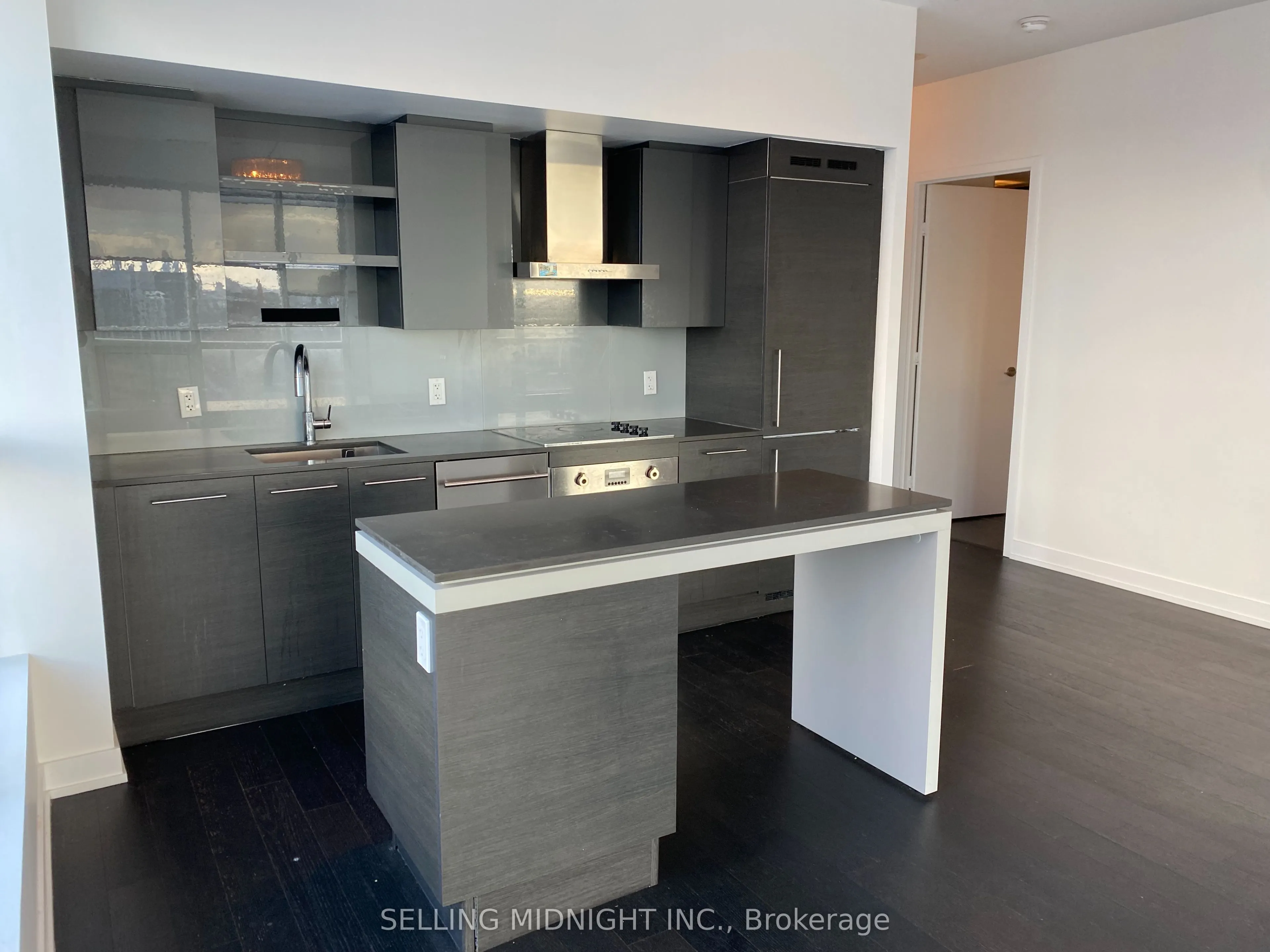 1030 King Street W, #Ph20