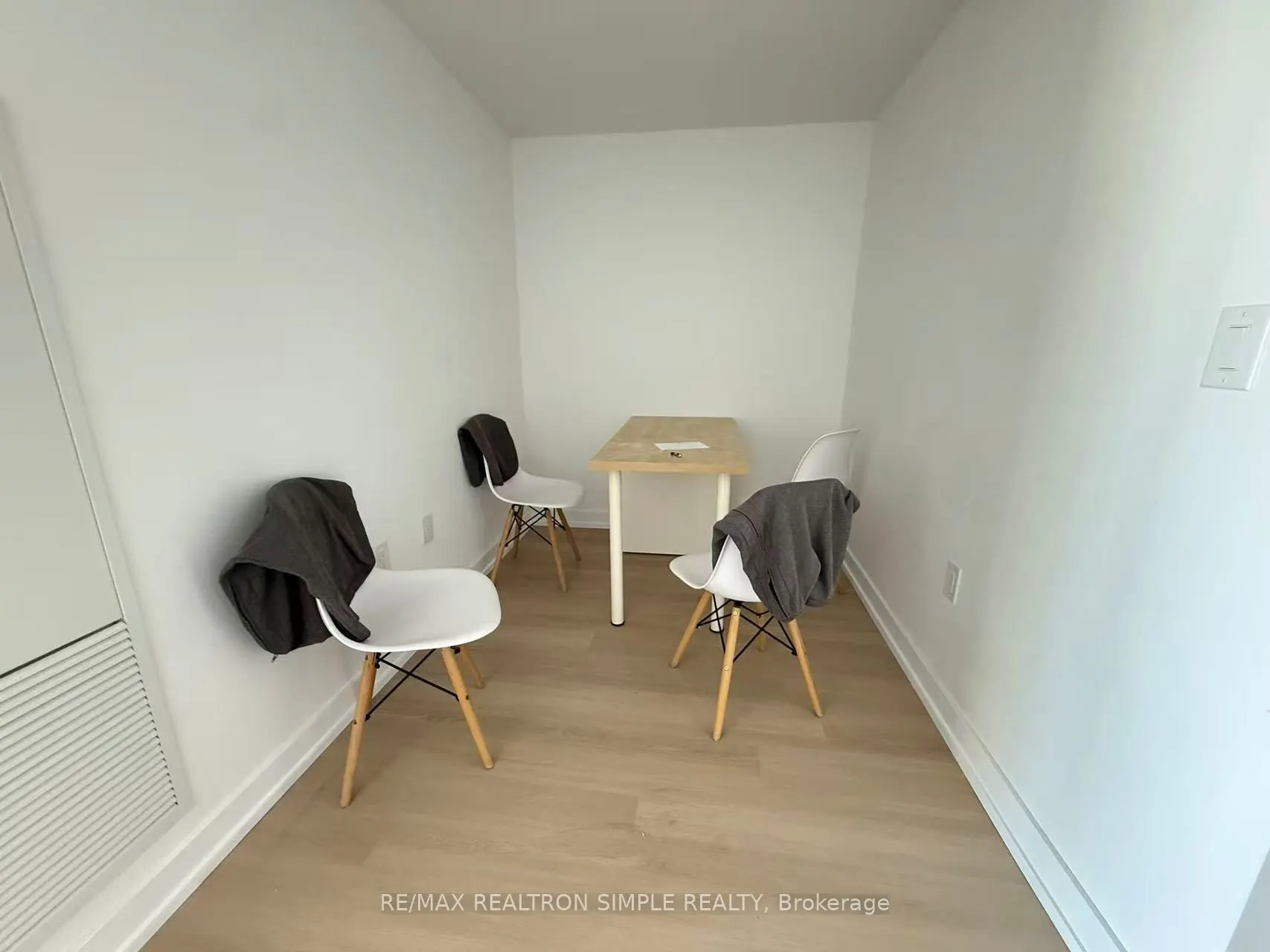 11 Wellesley Street W, #3604
