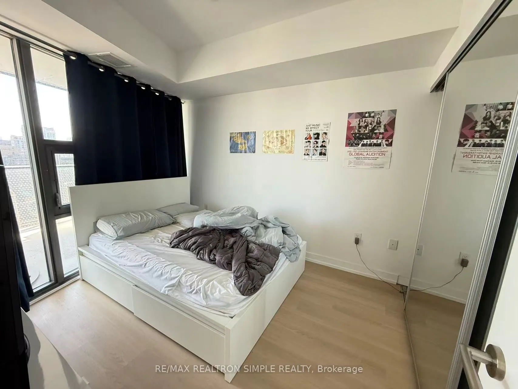 11 Wellesley Street W, #3604
