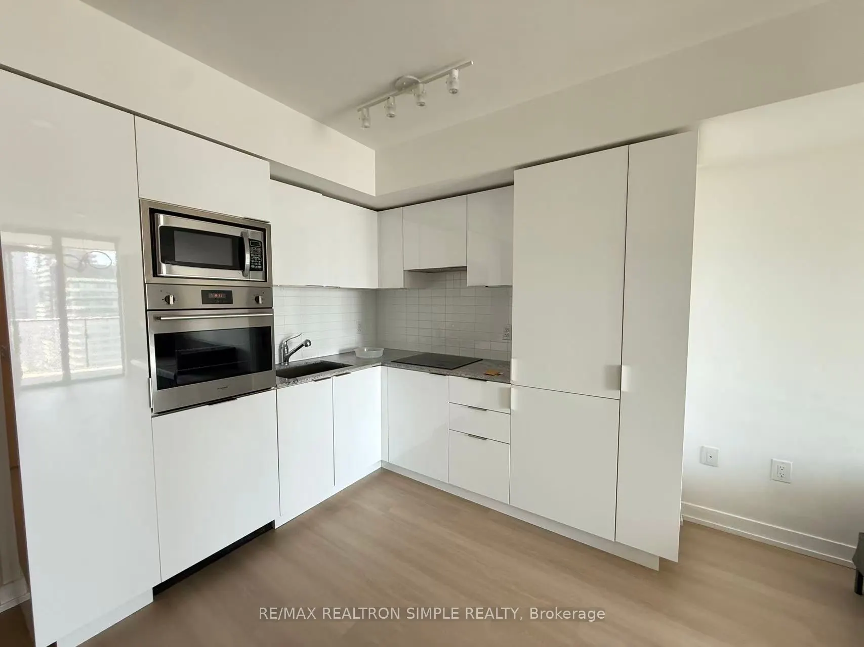 11 Wellesley Street W, #3604