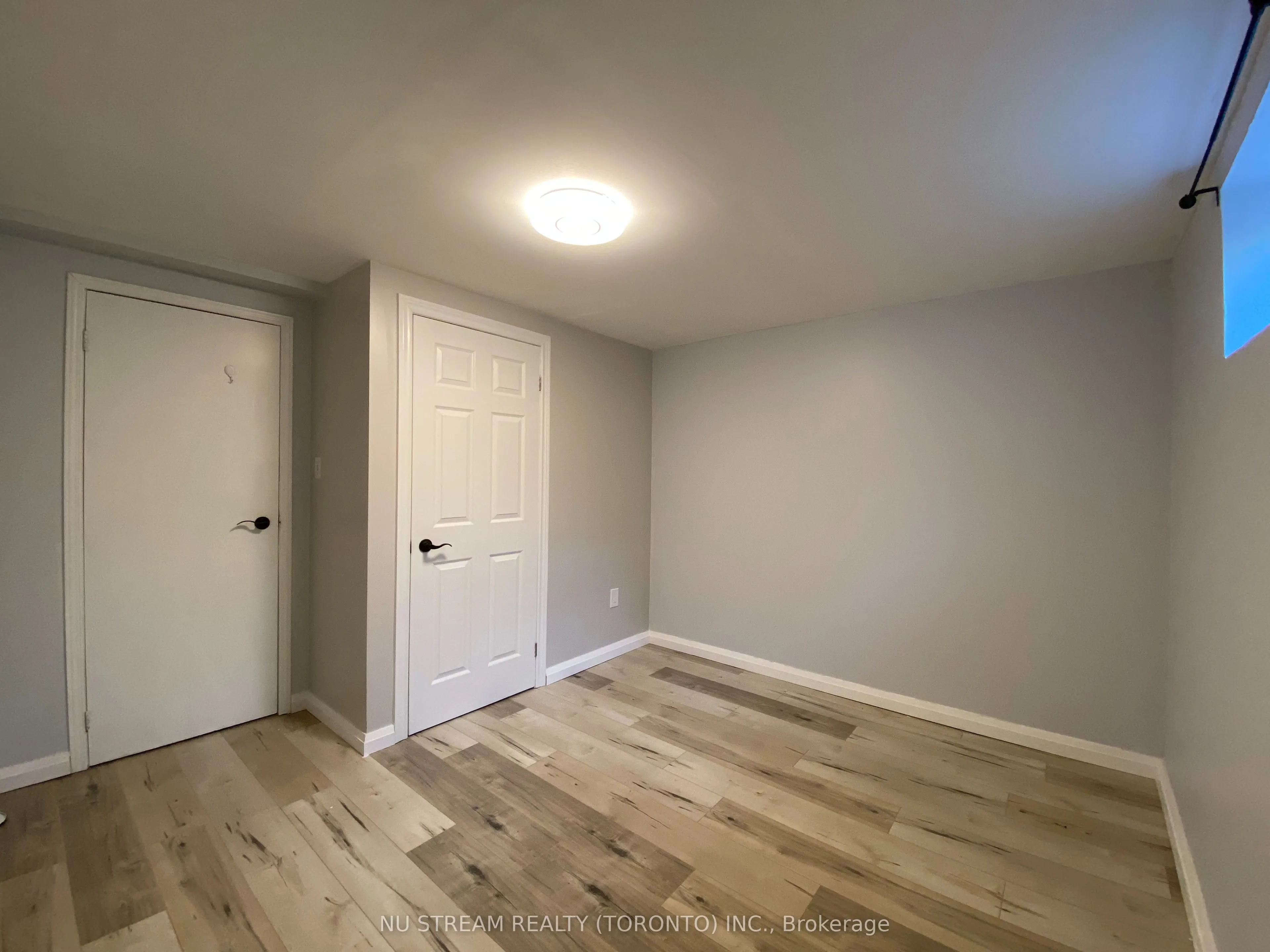 30 Hickorynut Drive