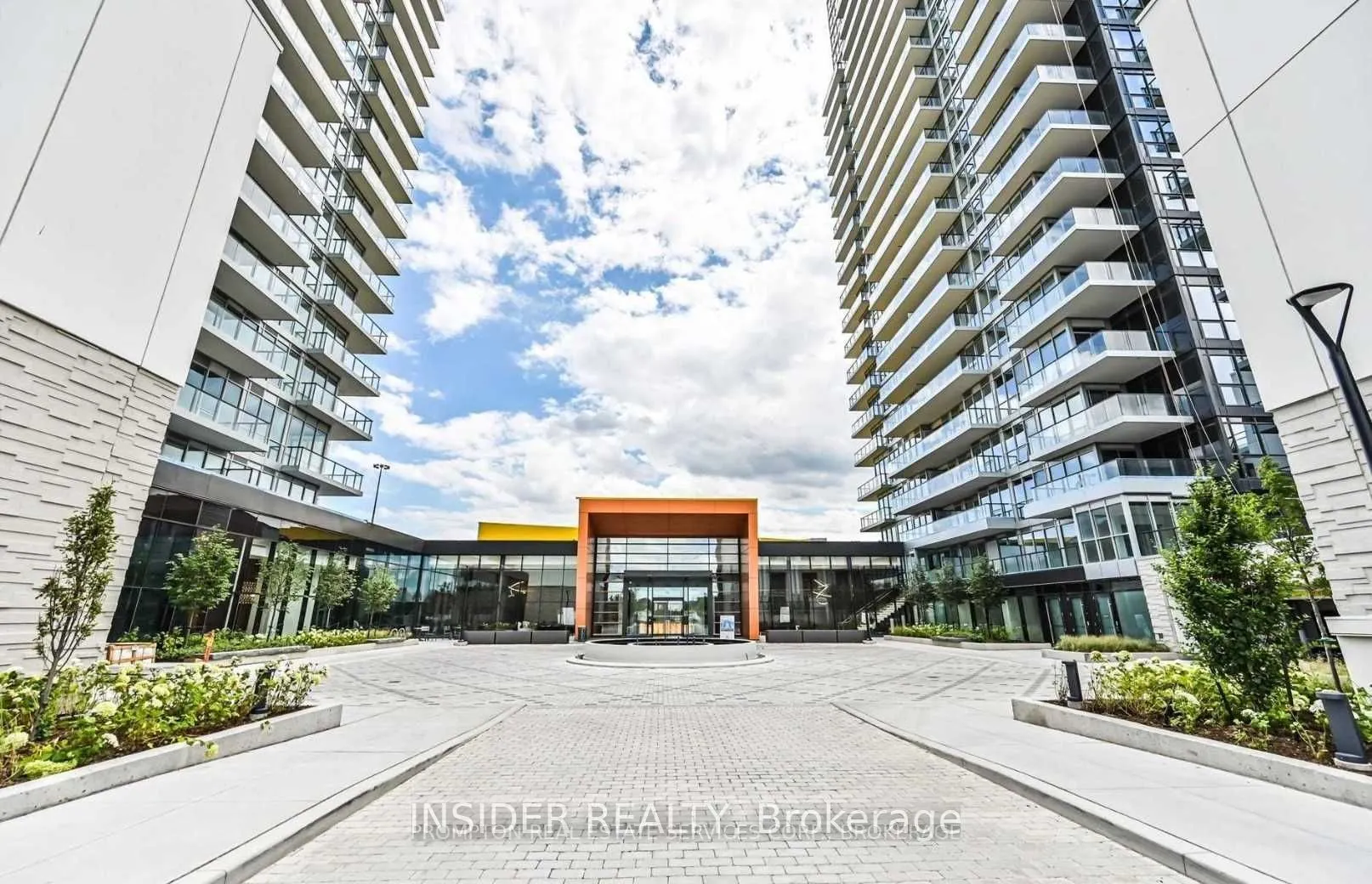 95 McMahon Drive, #2501