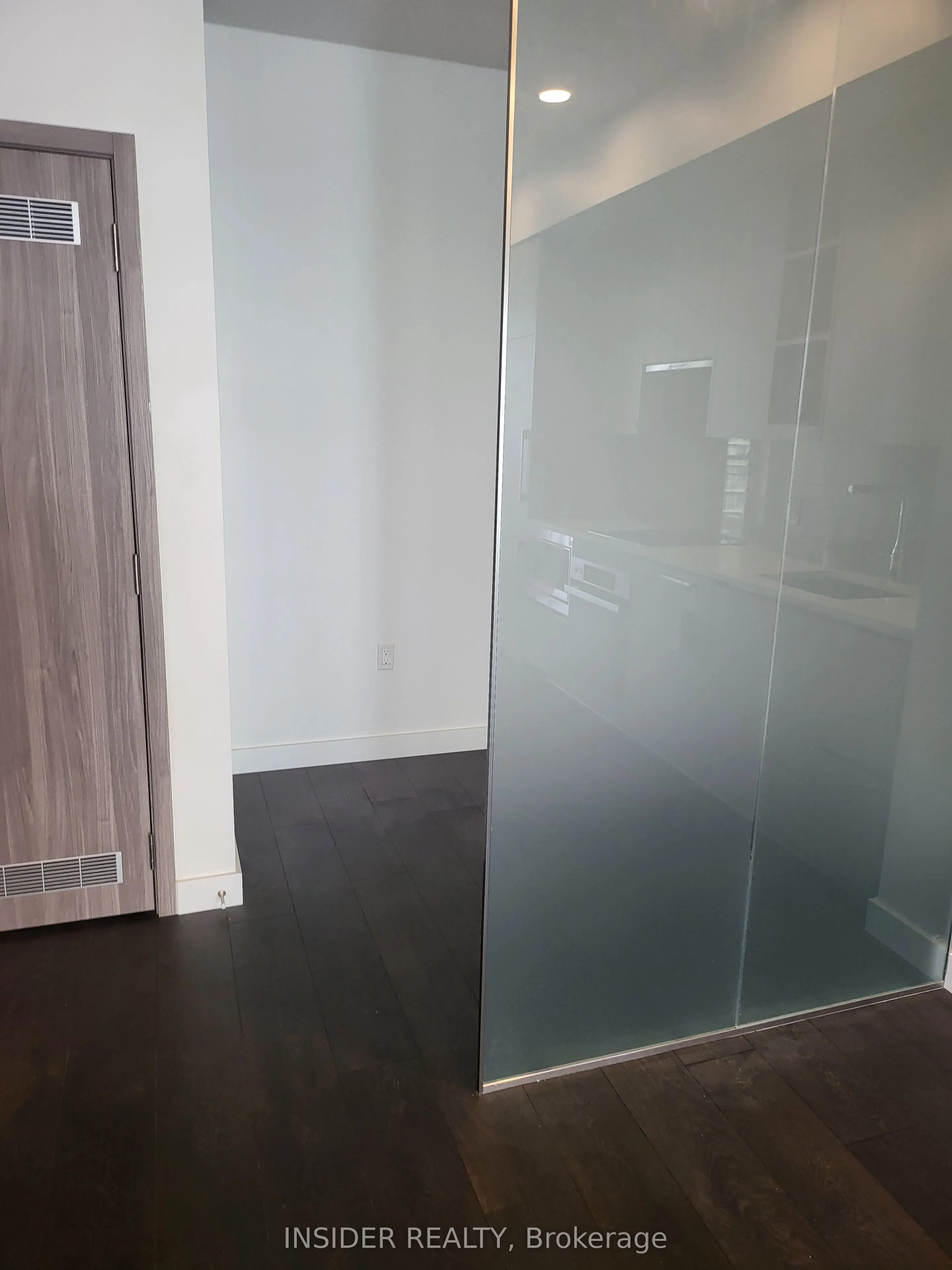 95 McMahon Drive, #2501
