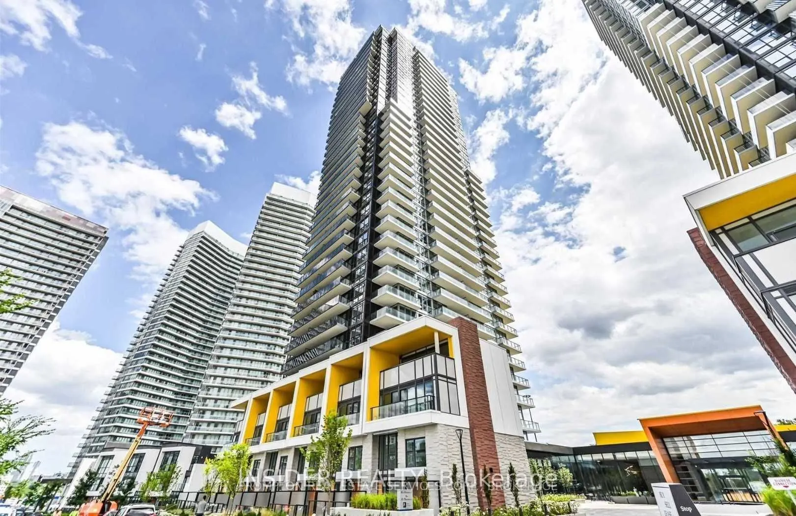 95 McMahon Drive, #2501