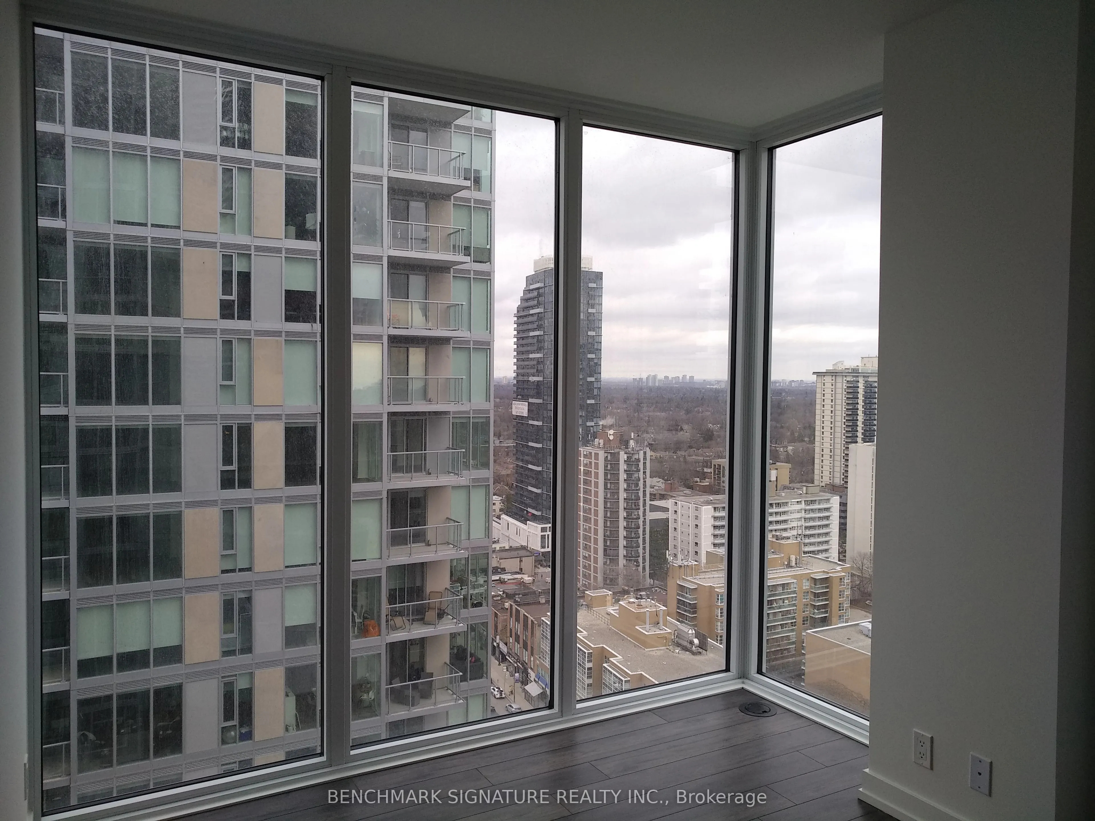 33 Helendale Avenue, #1803