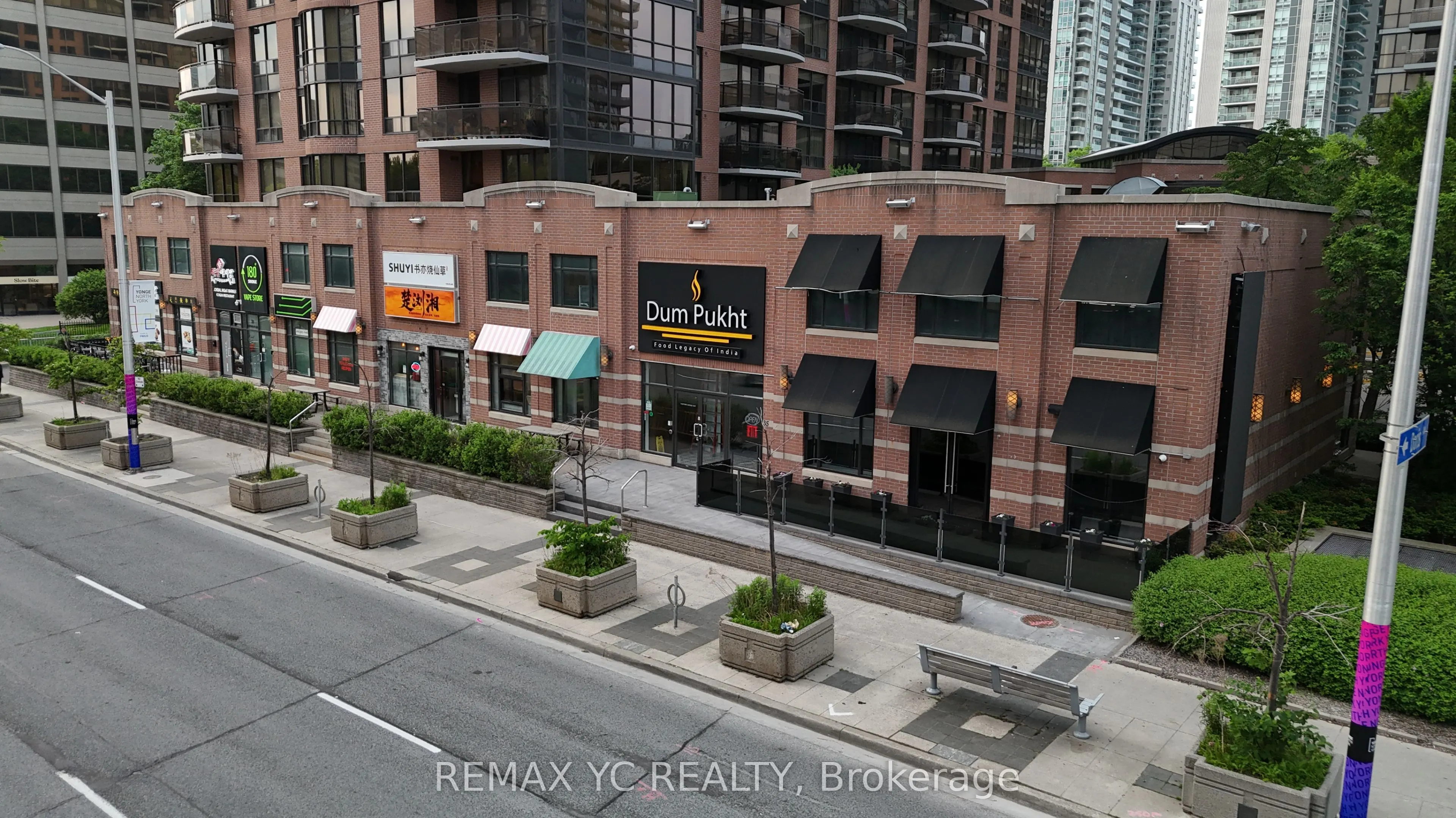 35-43 Sheppard Avenue E