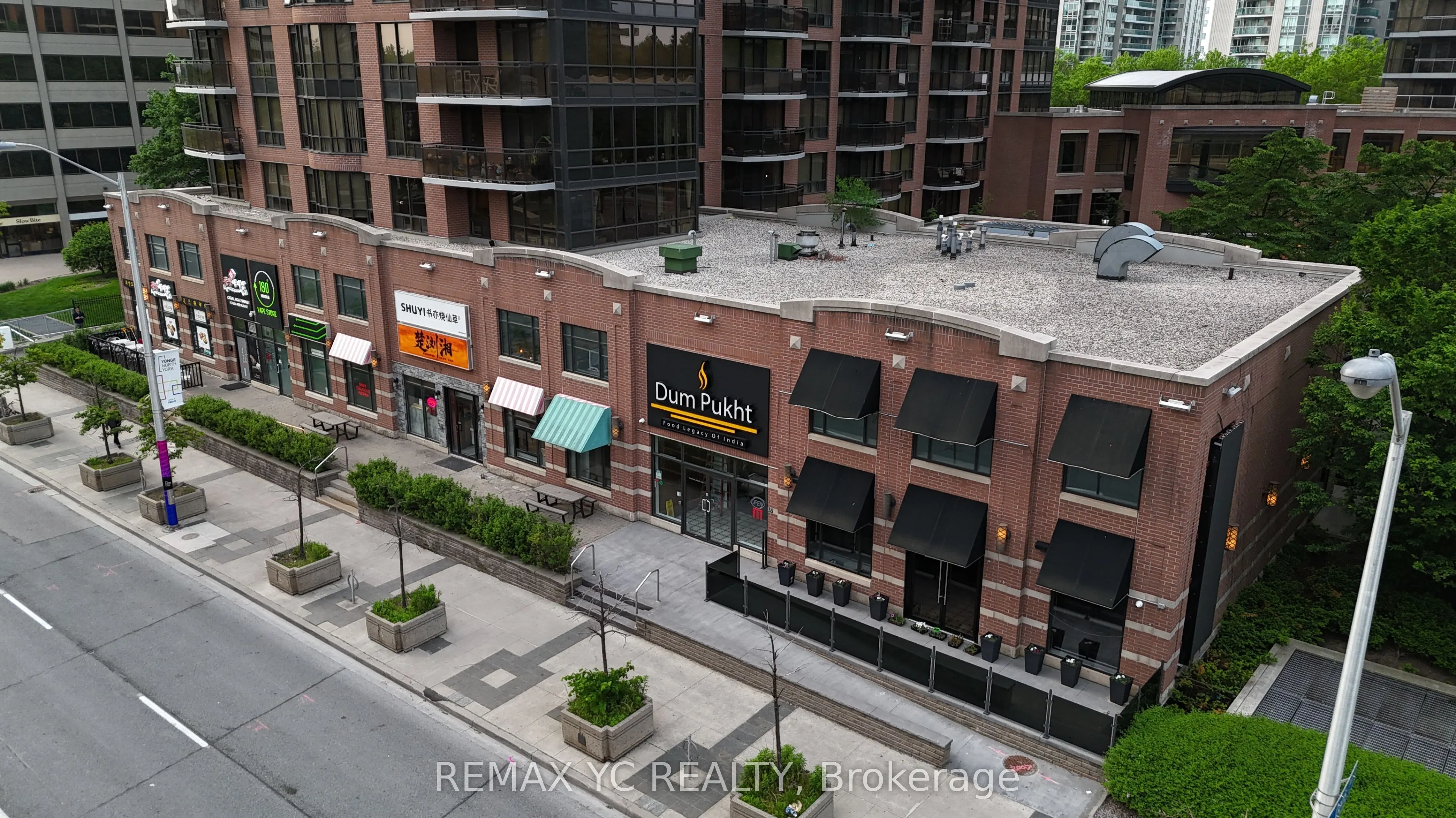 35-43 Sheppard Avenue E
