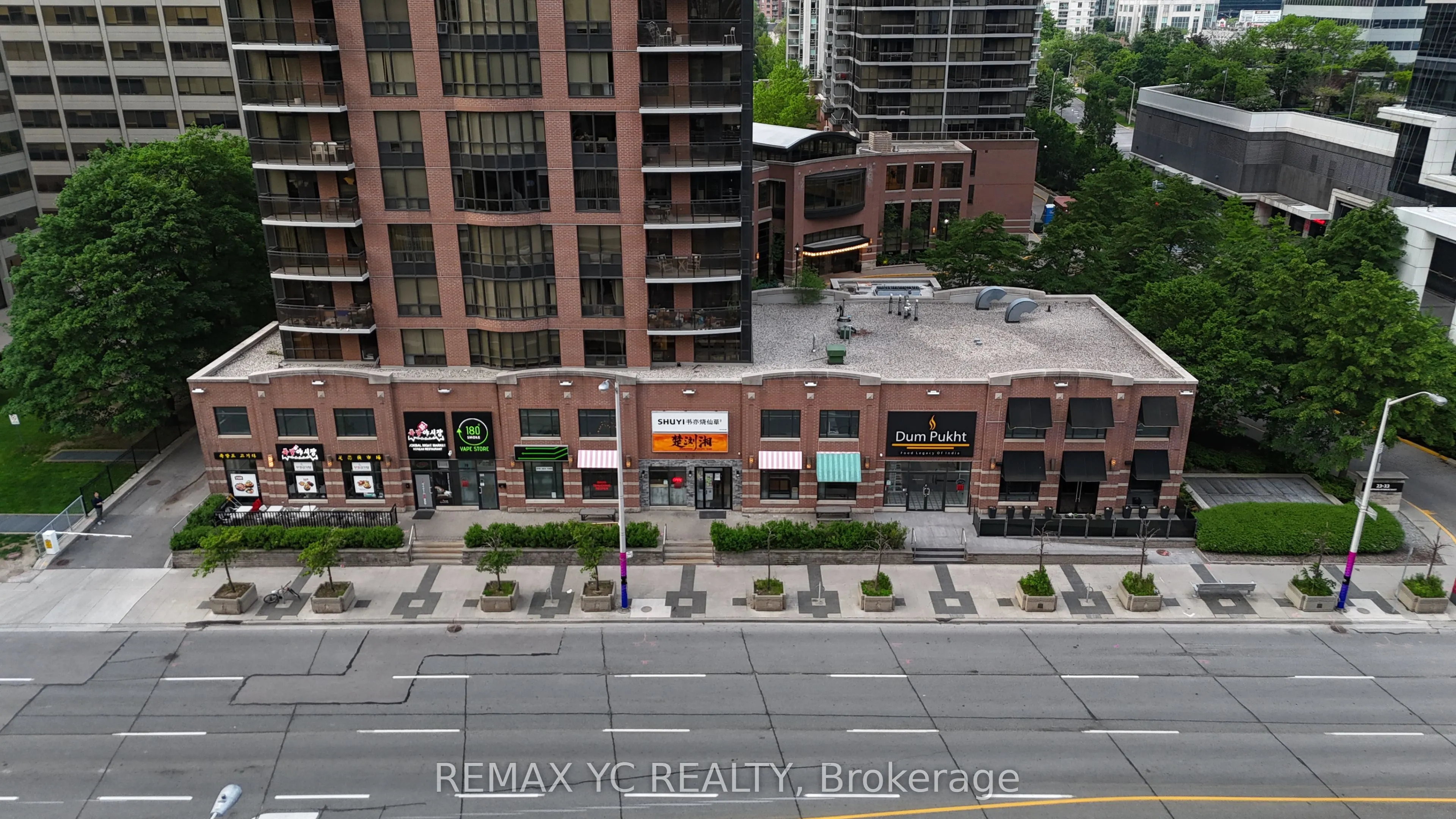 35-43 Sheppard Avenue E
