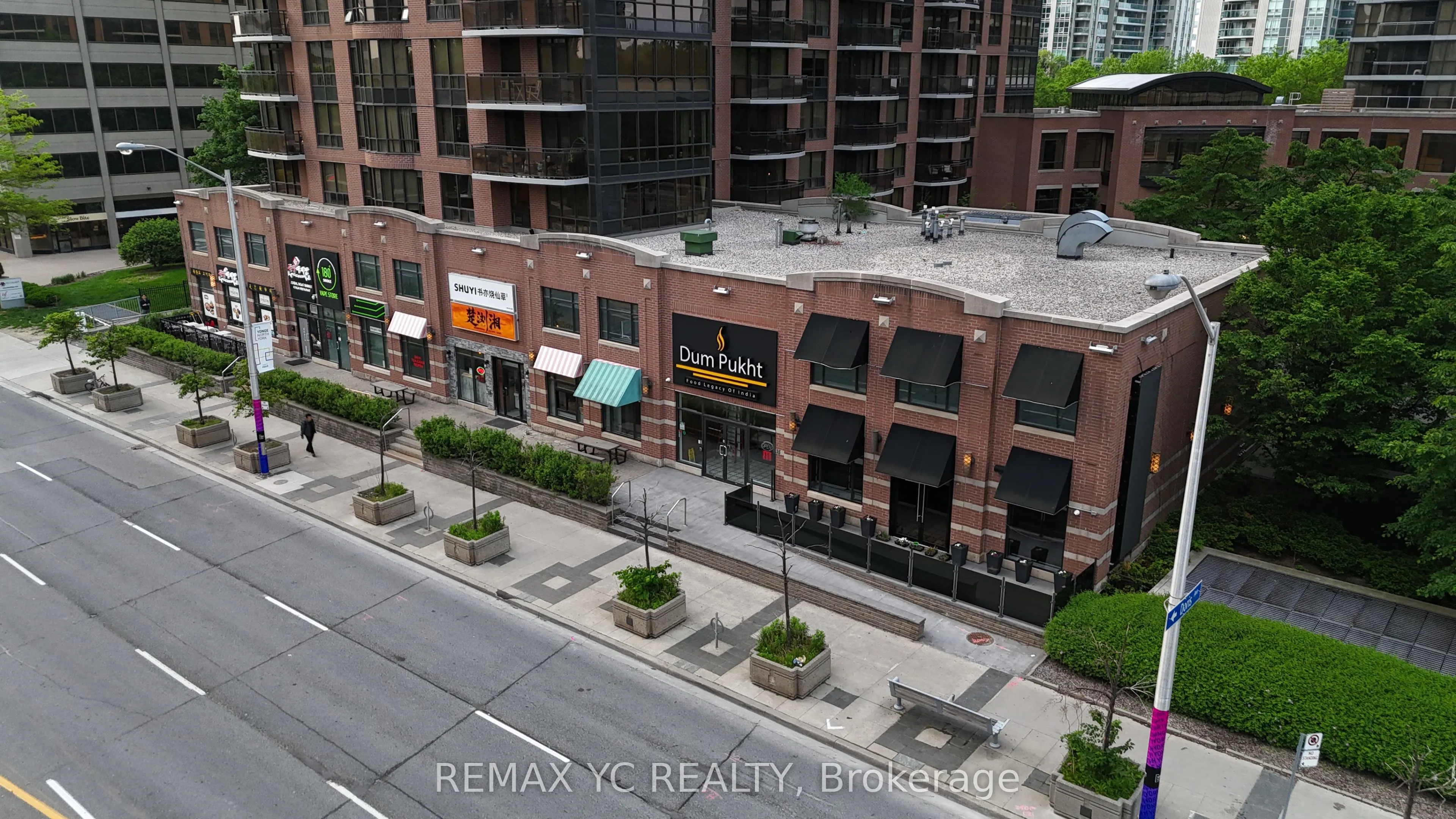 35-43 Sheppard Avenue E