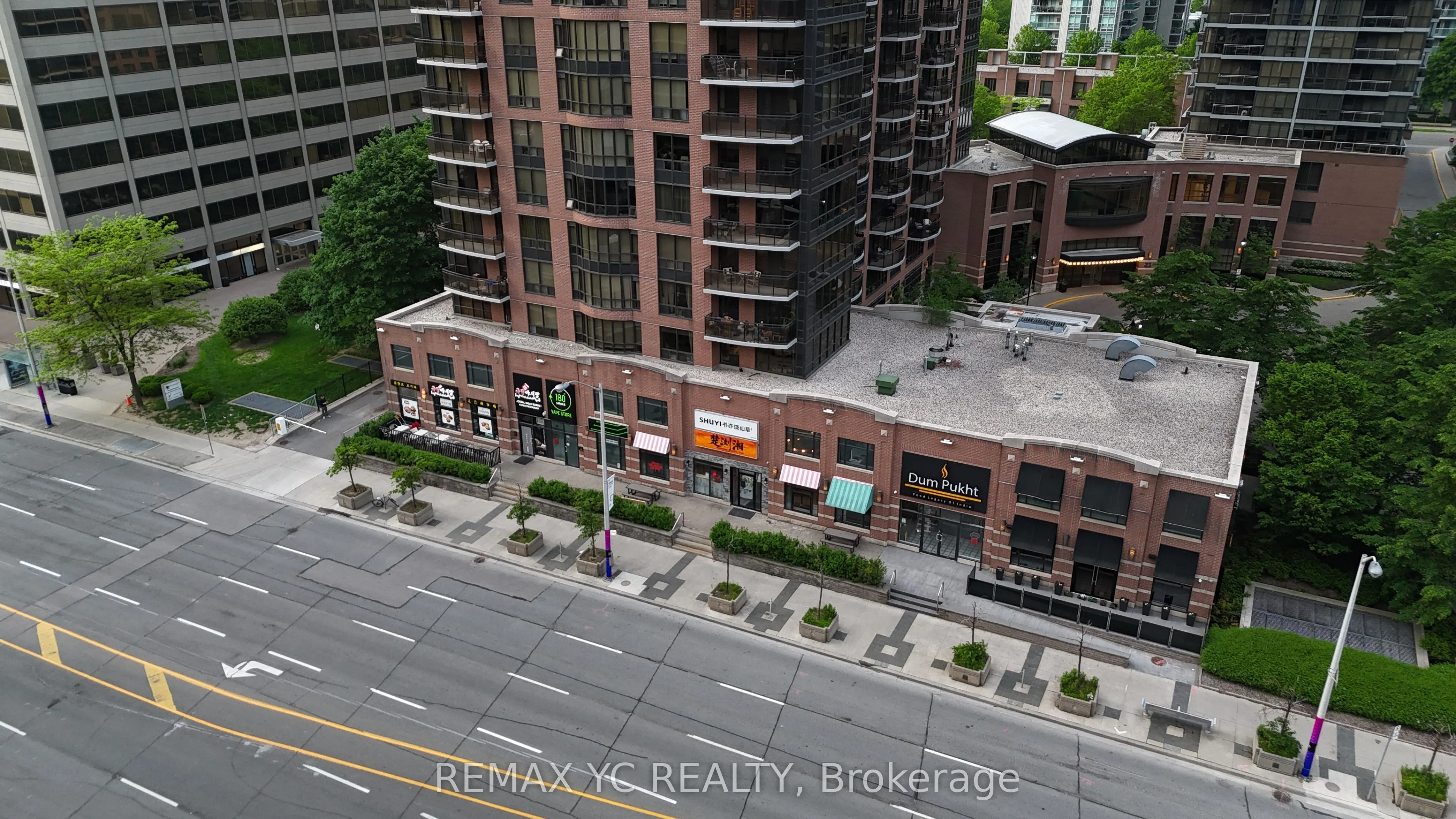 35-43 Sheppard Avenue E