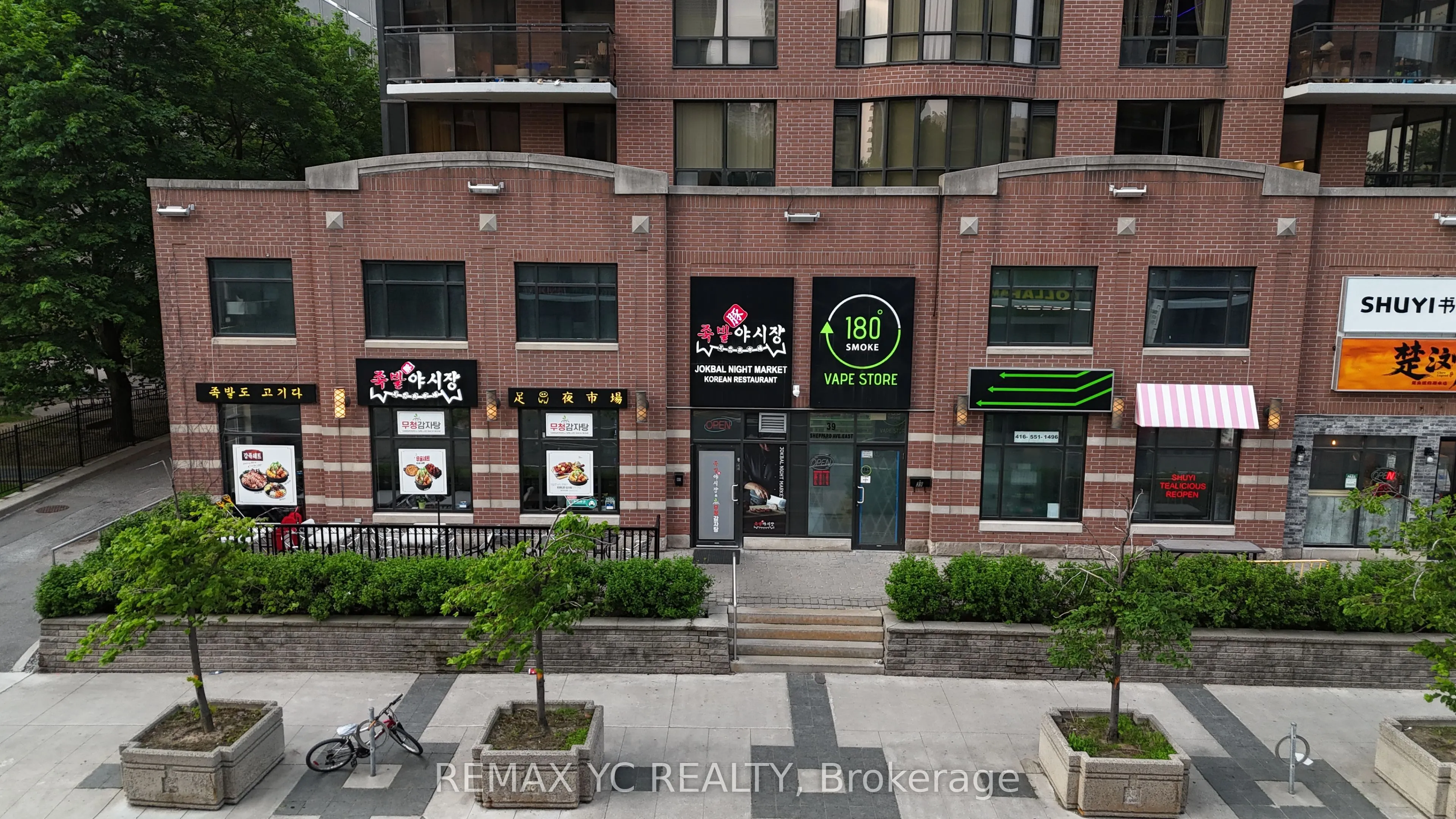 35-43 Sheppard Avenue E