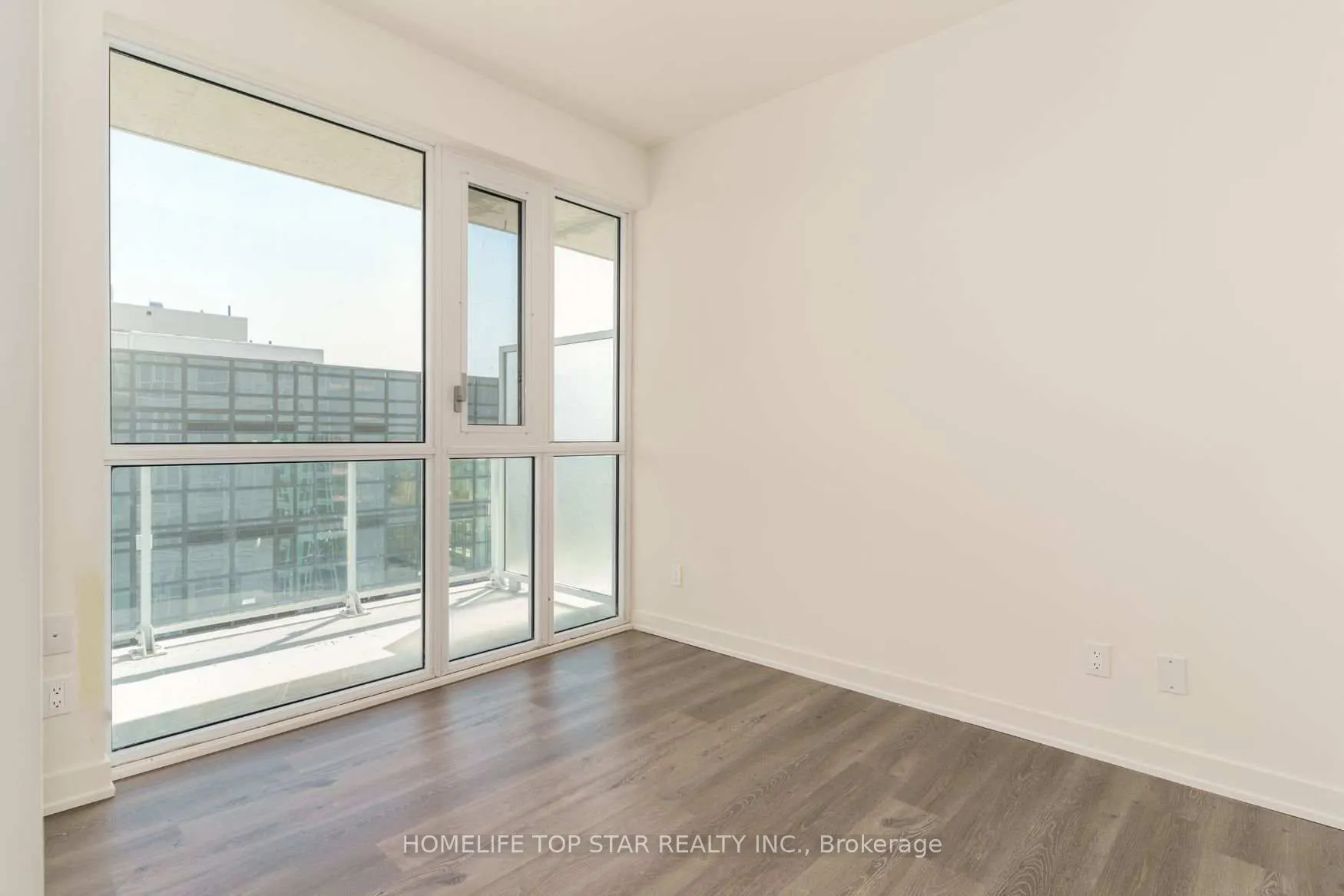 10 Deerlick Court, #11