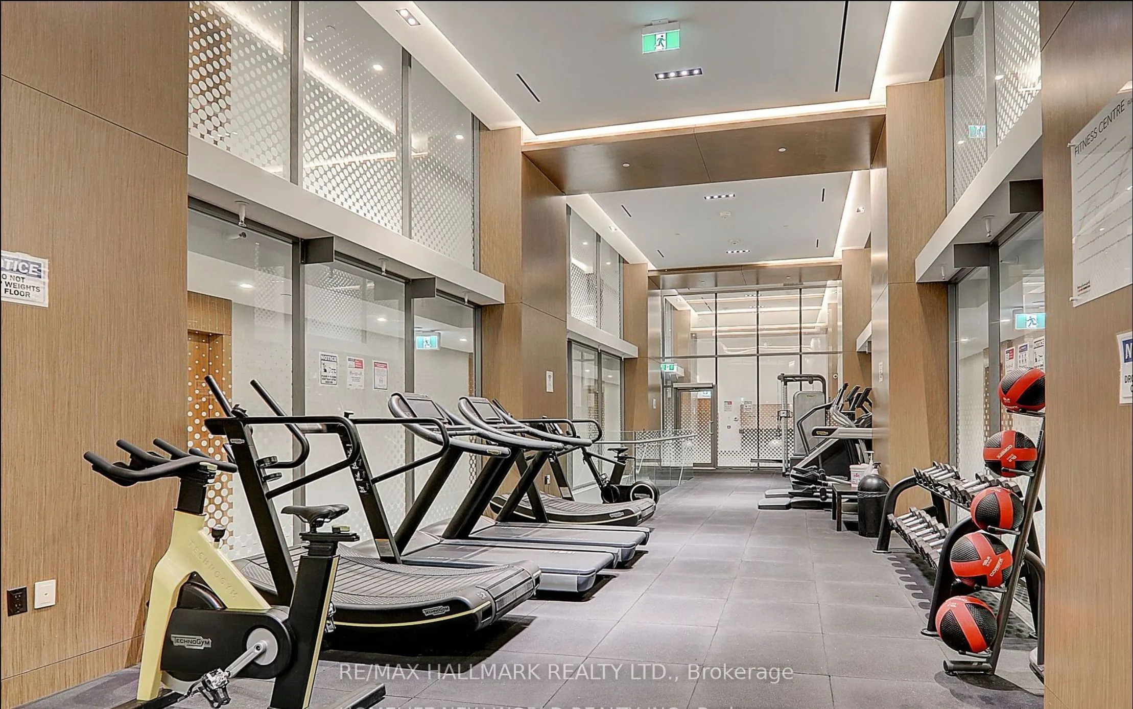 15 Queens Quay, #2401