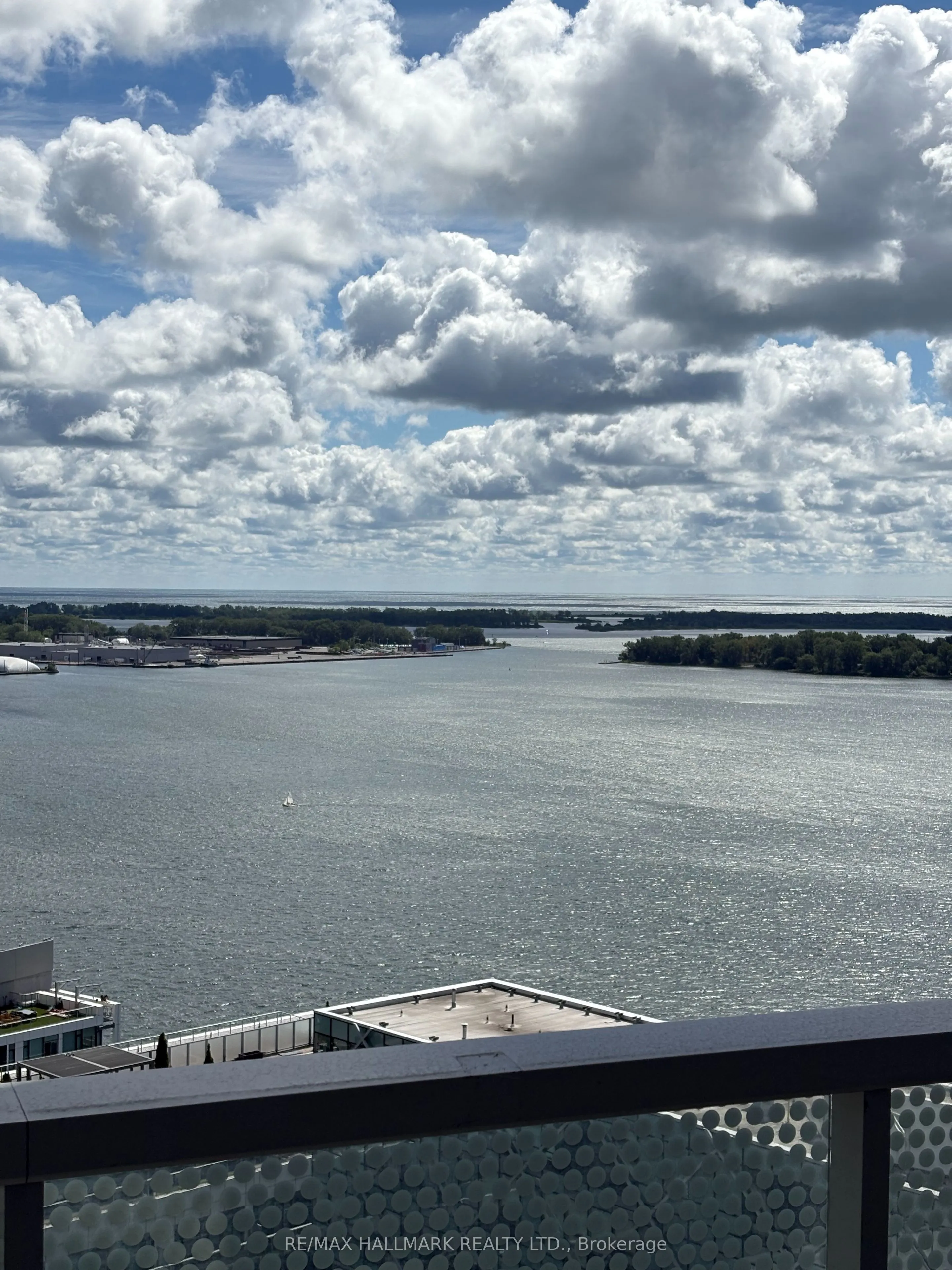15 Queens Quay, #2401
