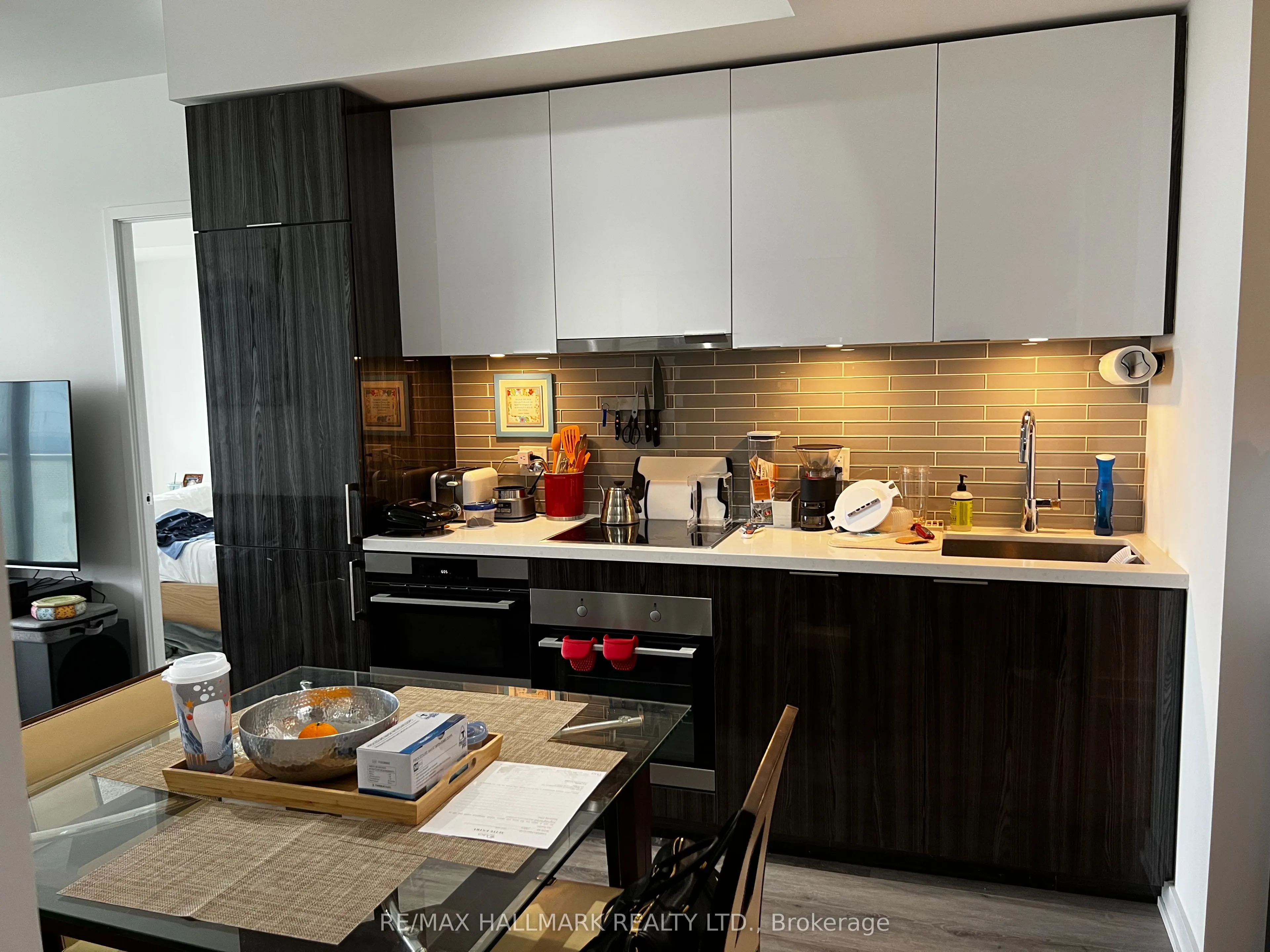 15 Queens Quay, #2401