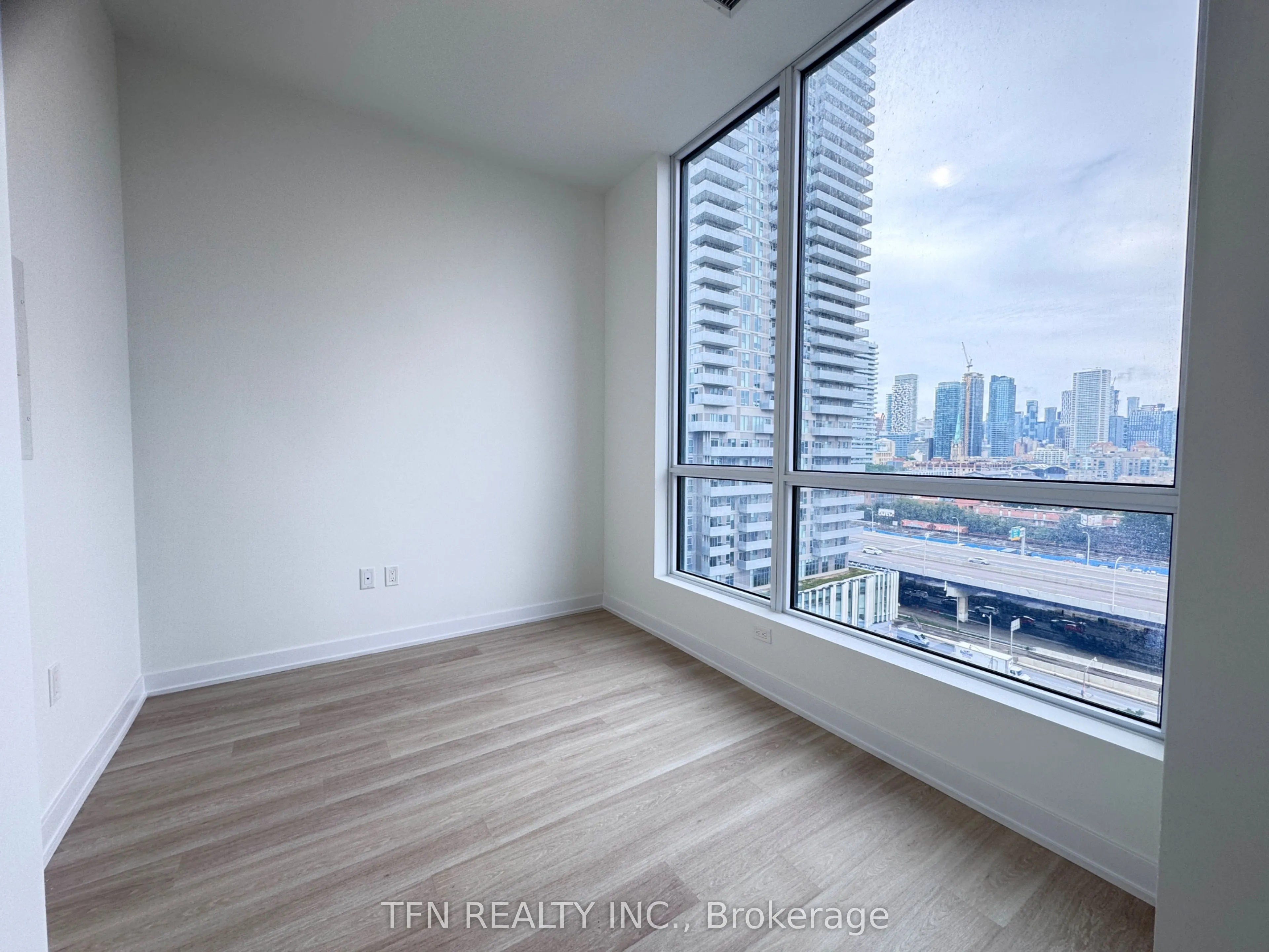 15 Richardson Street, #1202