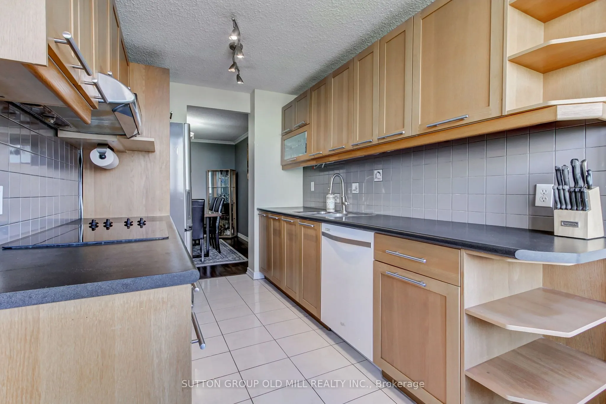 133 Torresdale Avenue, #1604