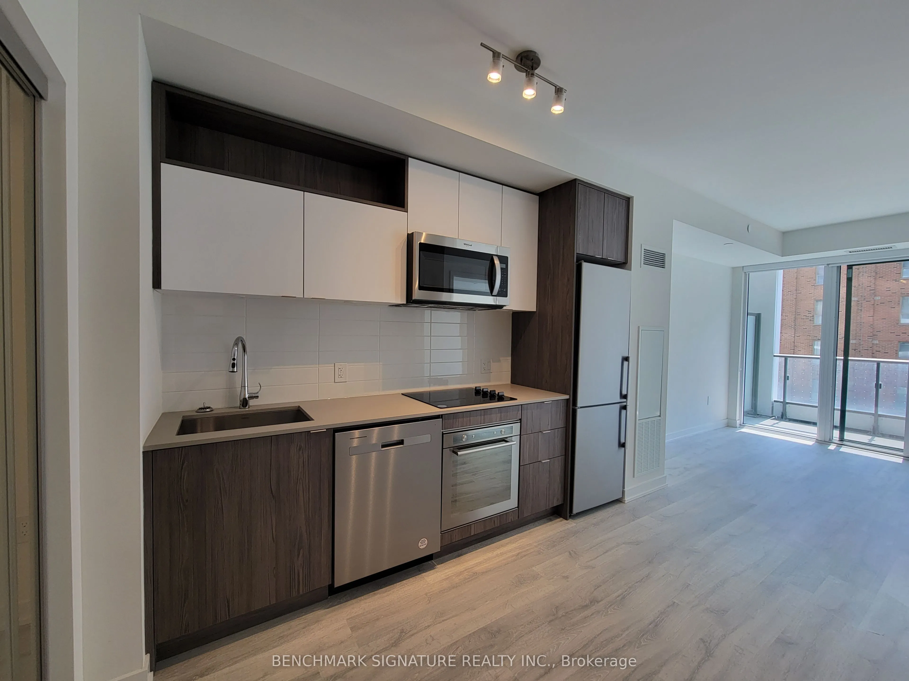 121 Lower Sherbourne Street, #470