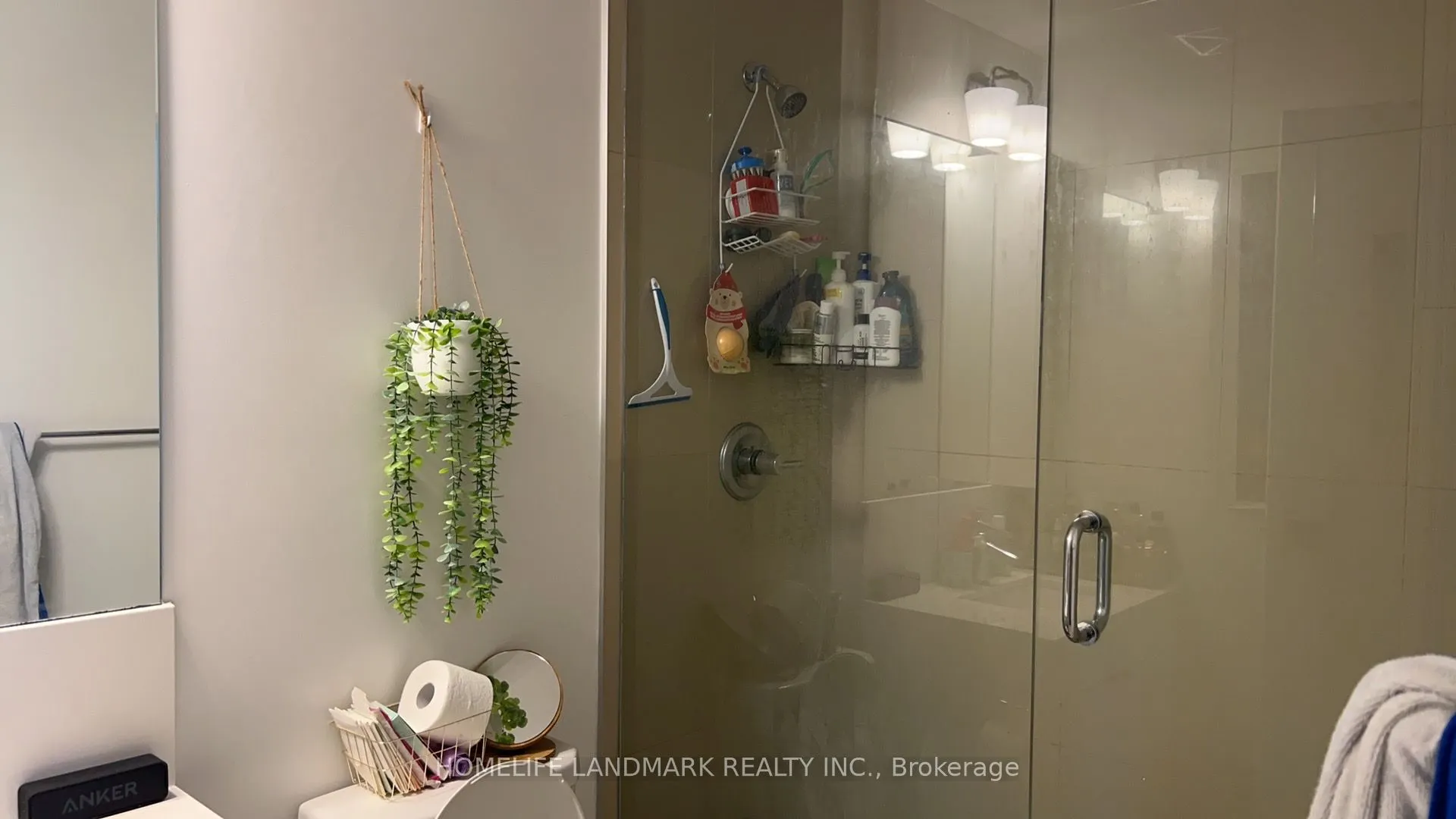 89 Dunfield Avenue, #807