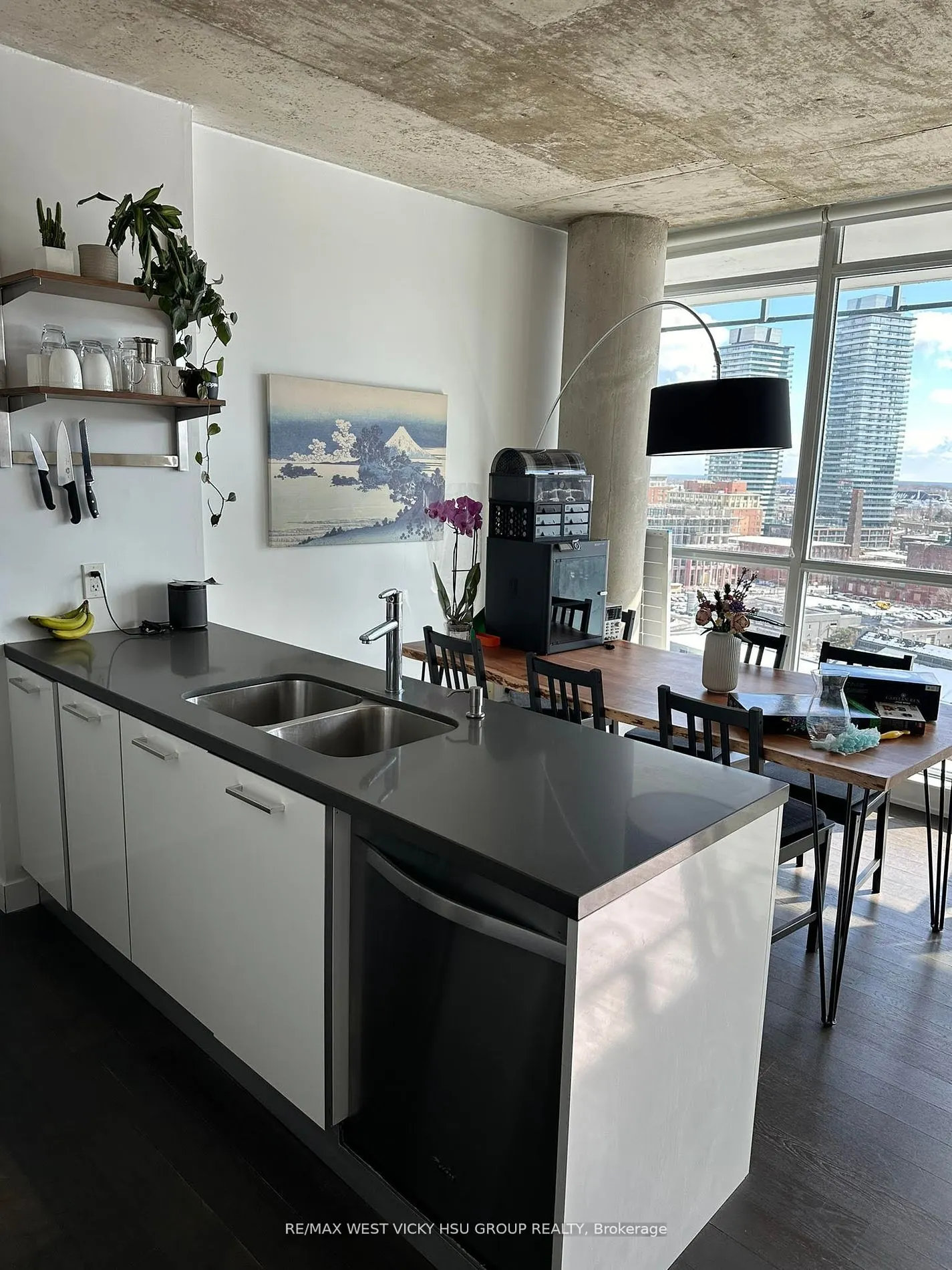318 King Street E, #1308