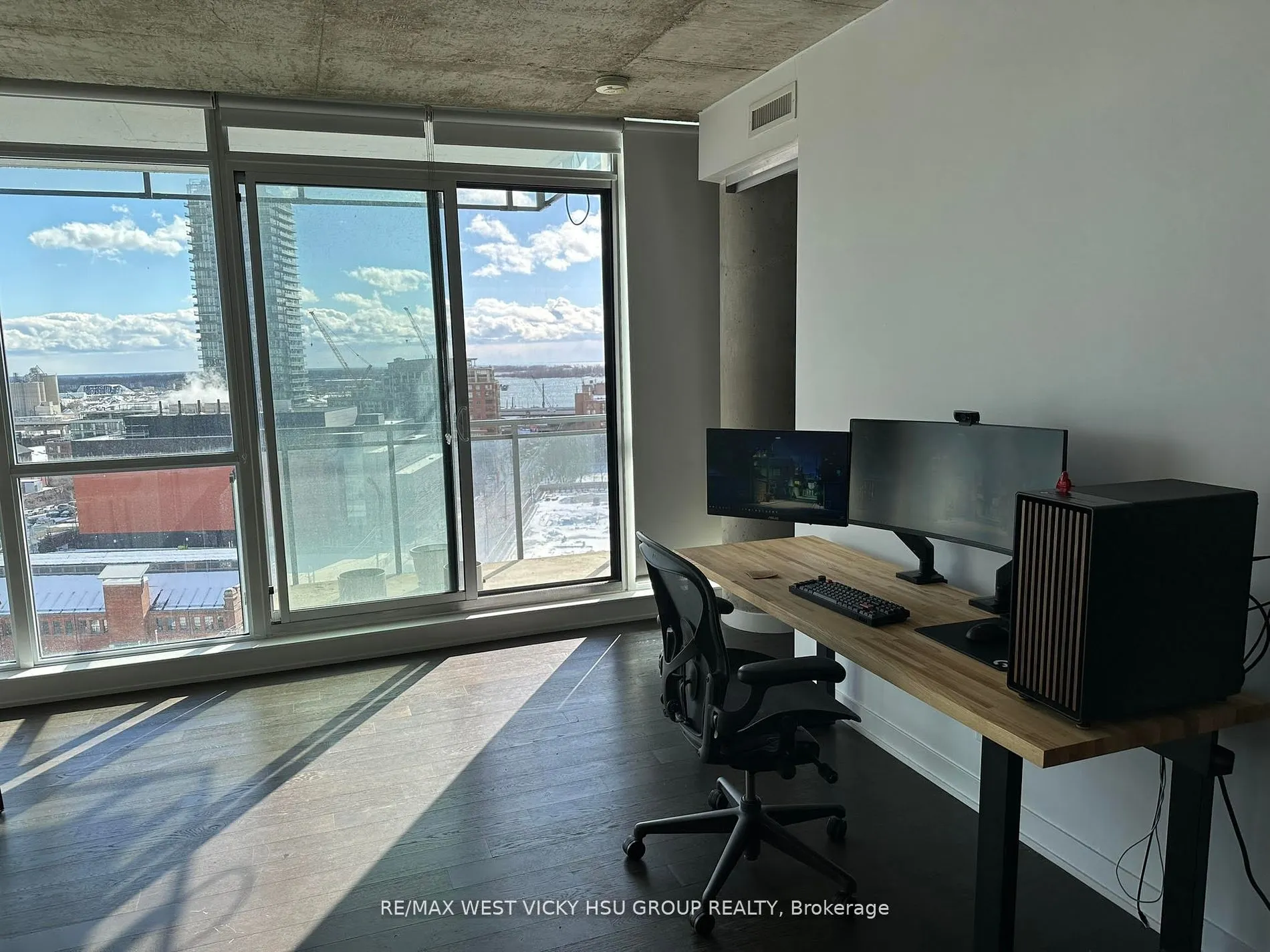 318 King Street E, #1308