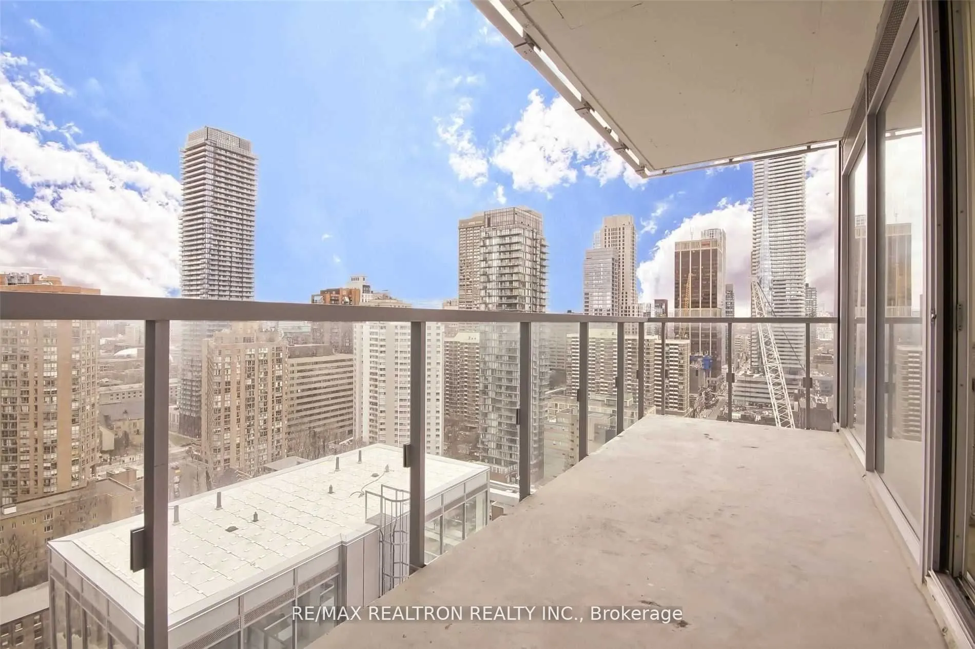 3 Gloucester Street, #2701