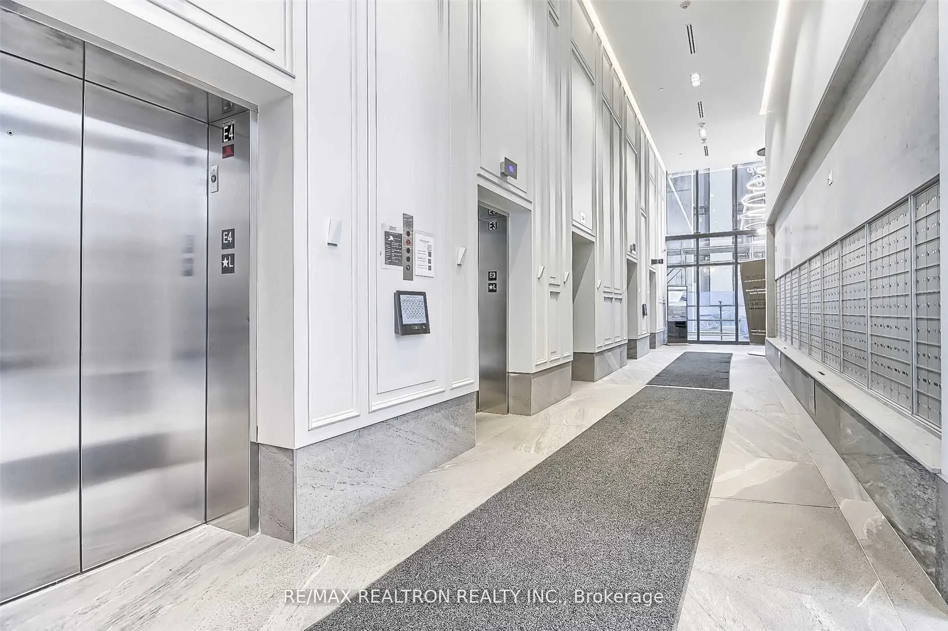 3 Gloucester Street, #2701