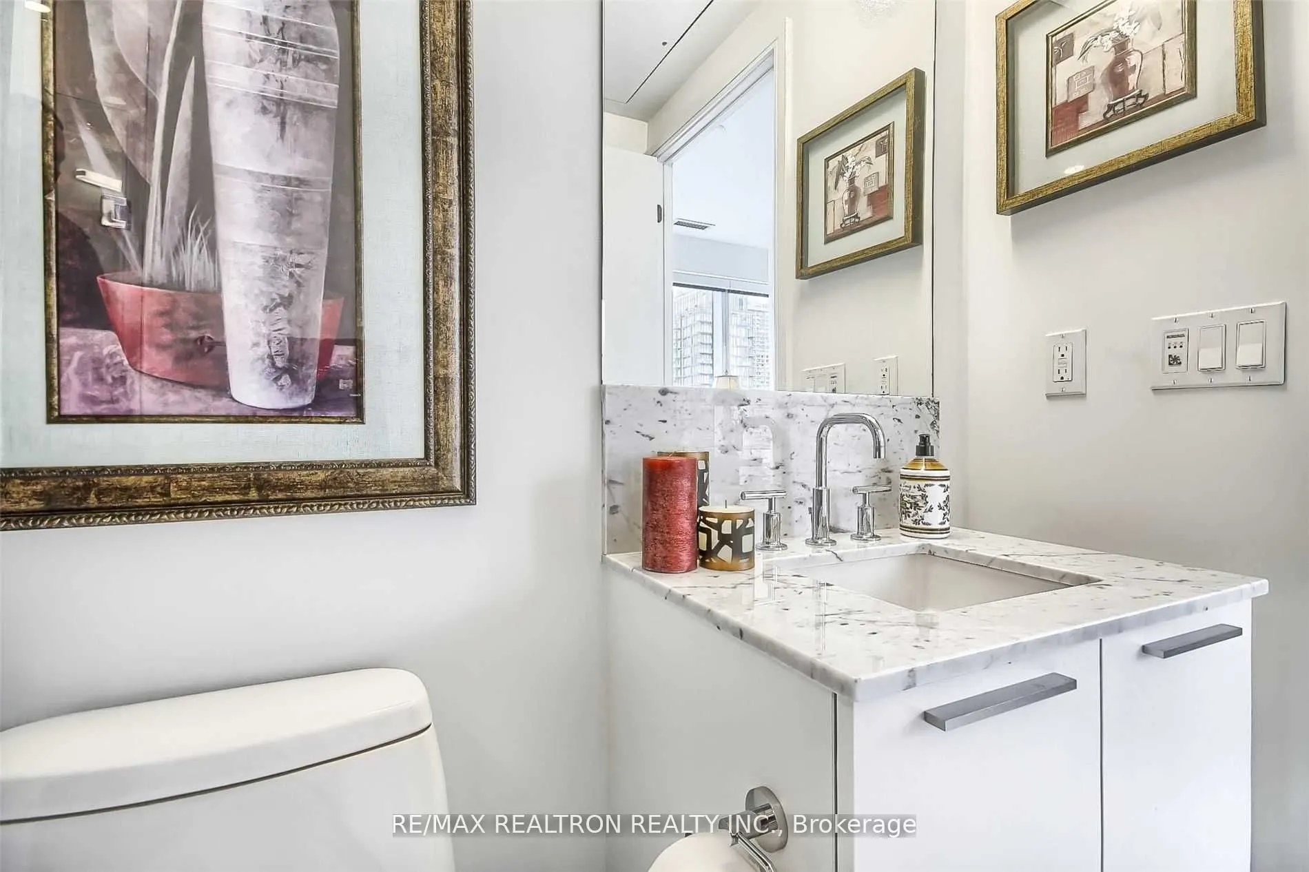 3 Gloucester Street, #2701