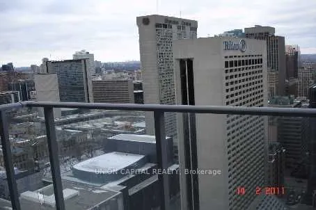 126 Simcoe Street, #3301