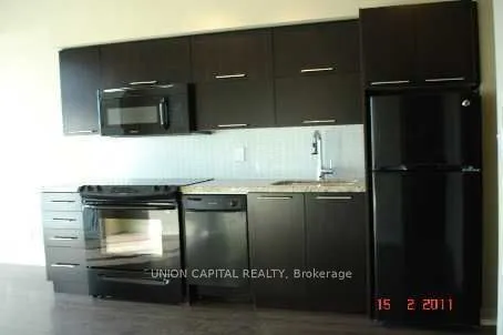 126 Simcoe Street, #3301
