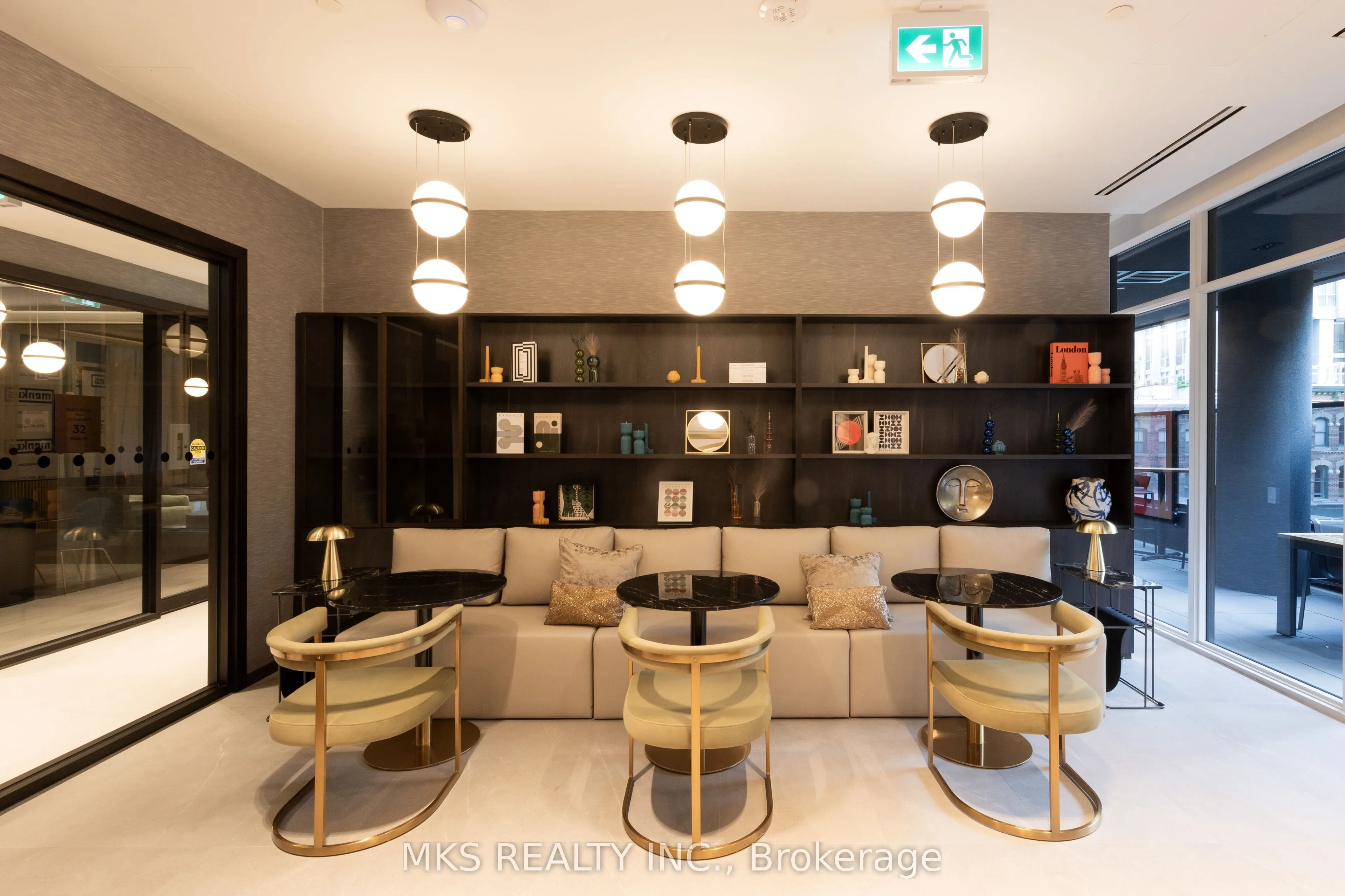 771 Yonge Street, #905