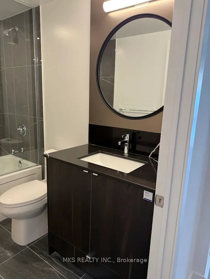 771 Yonge Street, #905