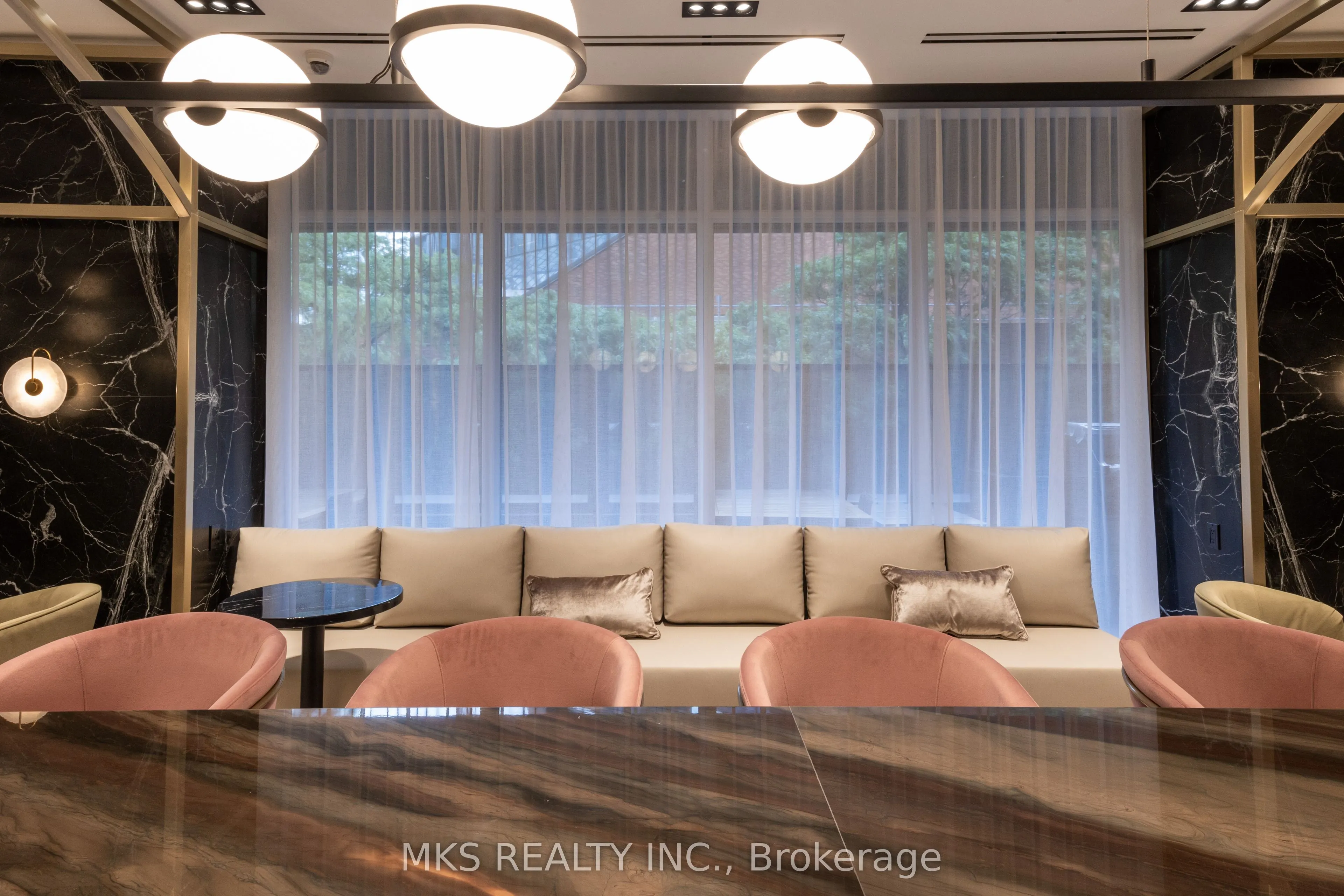 771 Yonge Street, #905