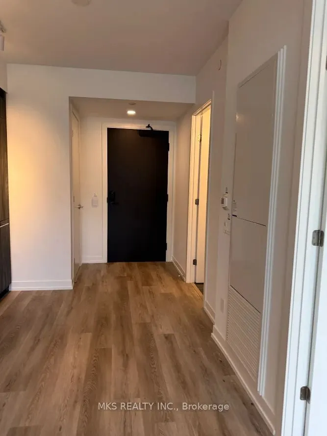 771 Yonge Street, #905