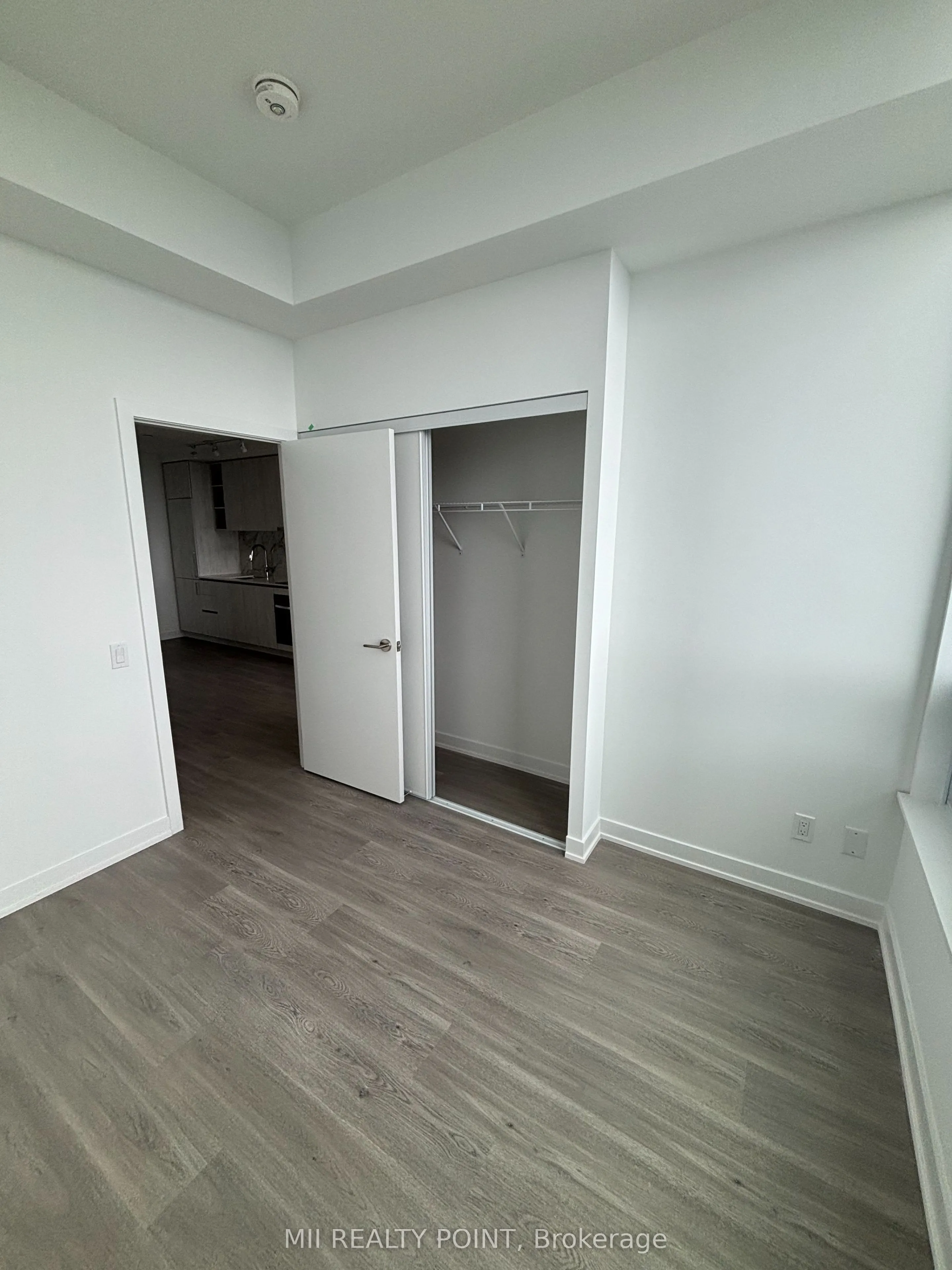 8 Wellesley Street W, #PH01