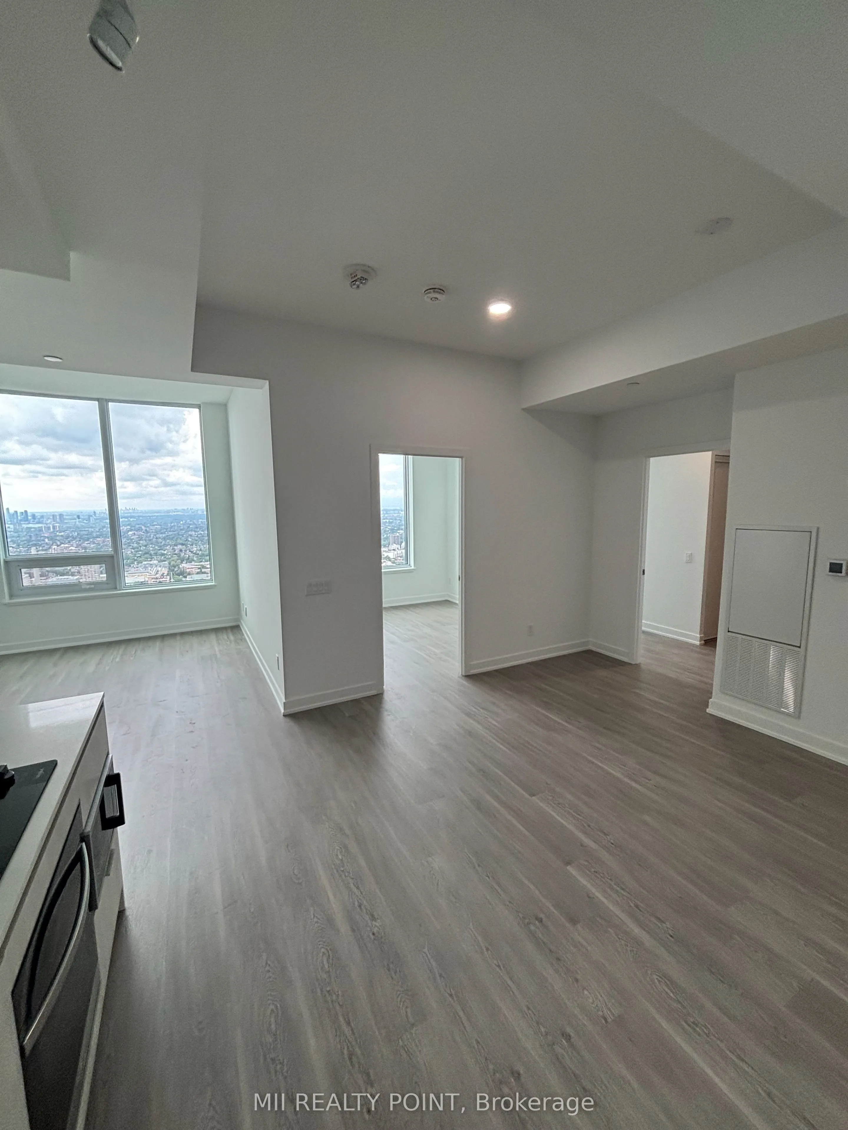 8 Wellesley Street W, #PH01
