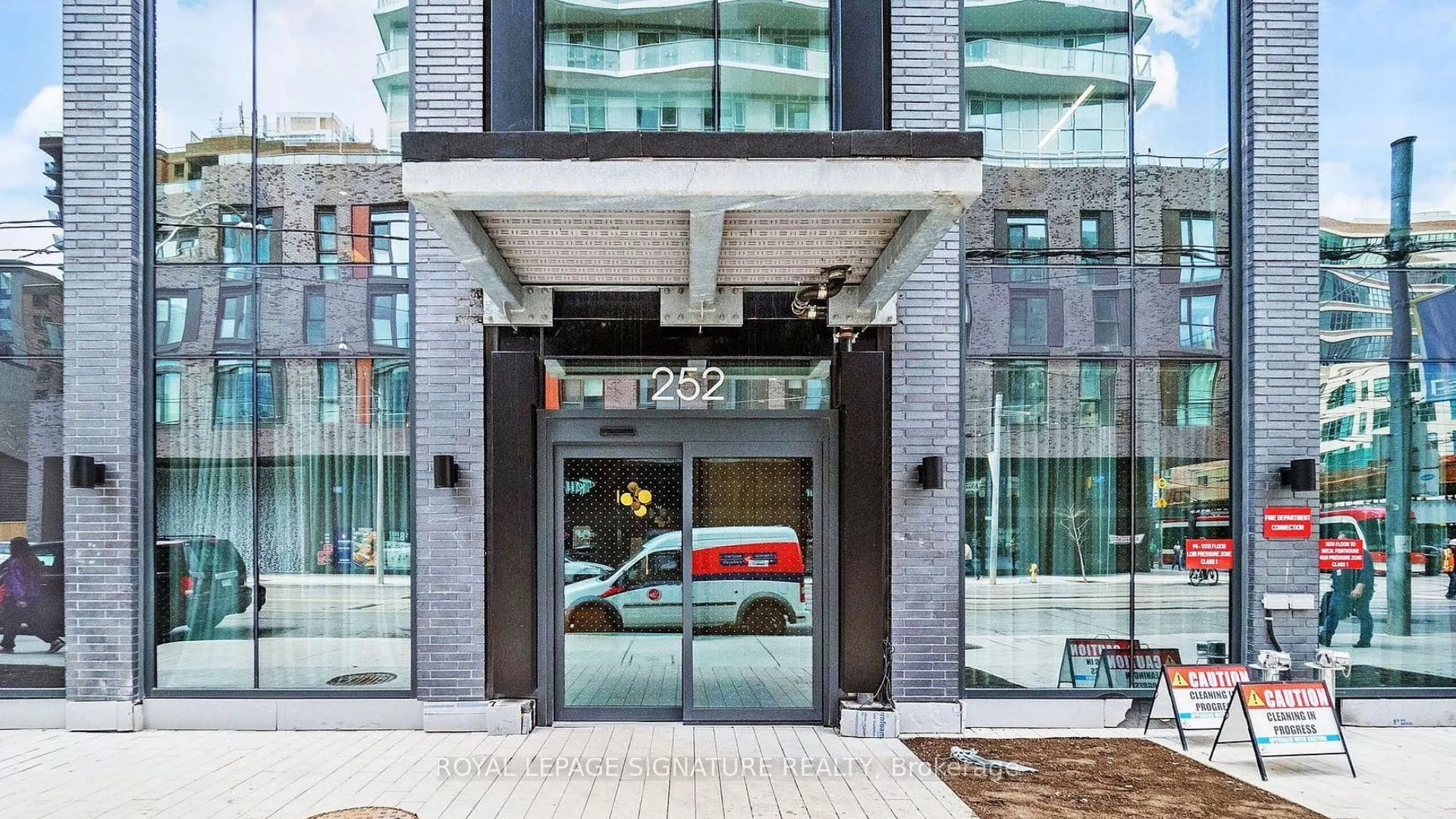 252 Church Street, #3706