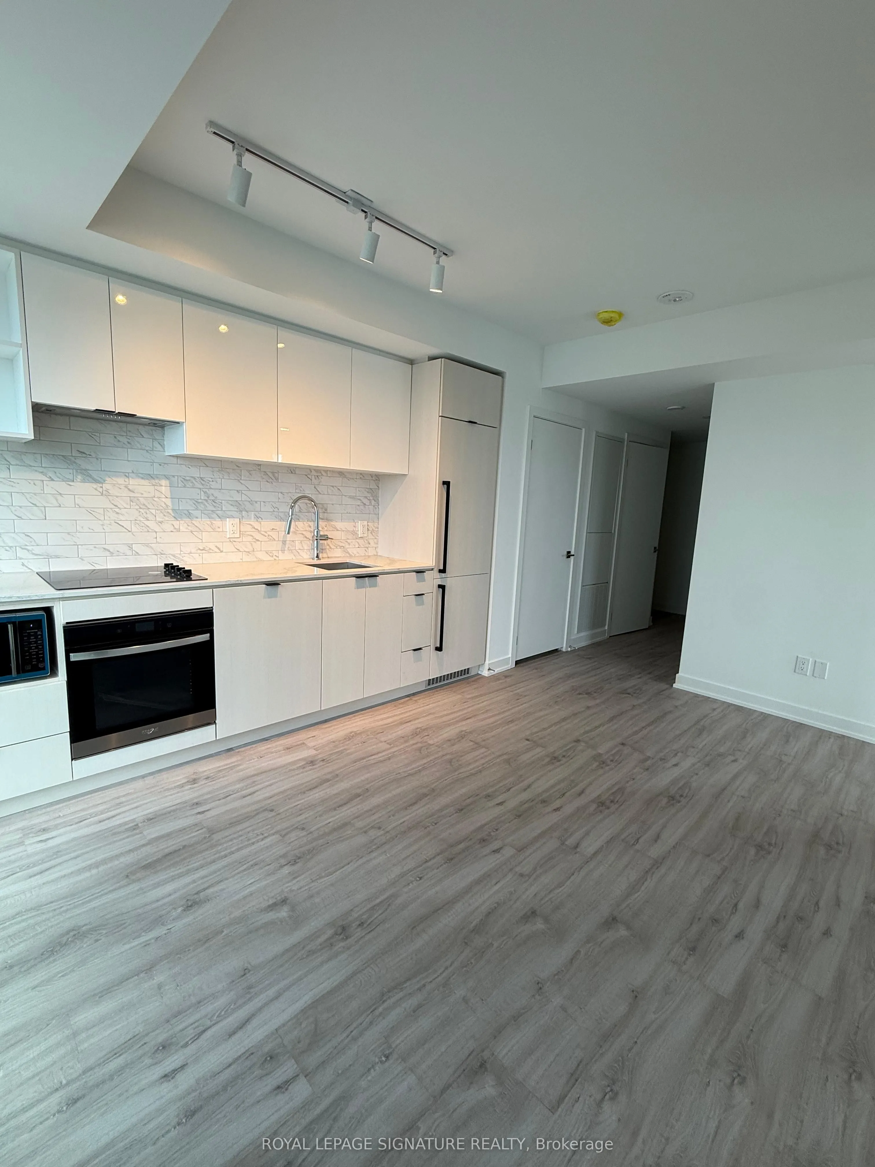 252 Church Street, #3706