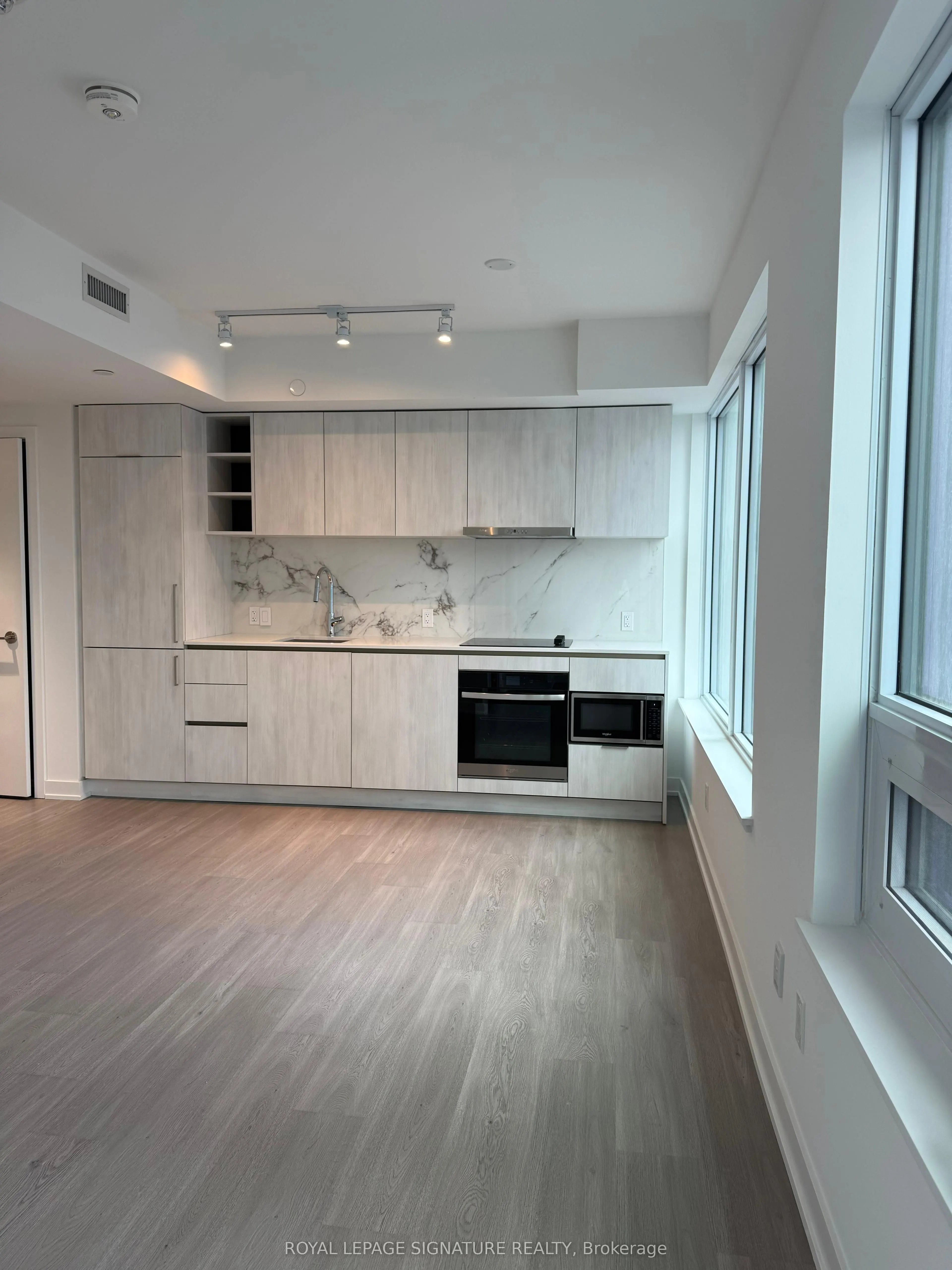 8 Wellesley Street, #3015