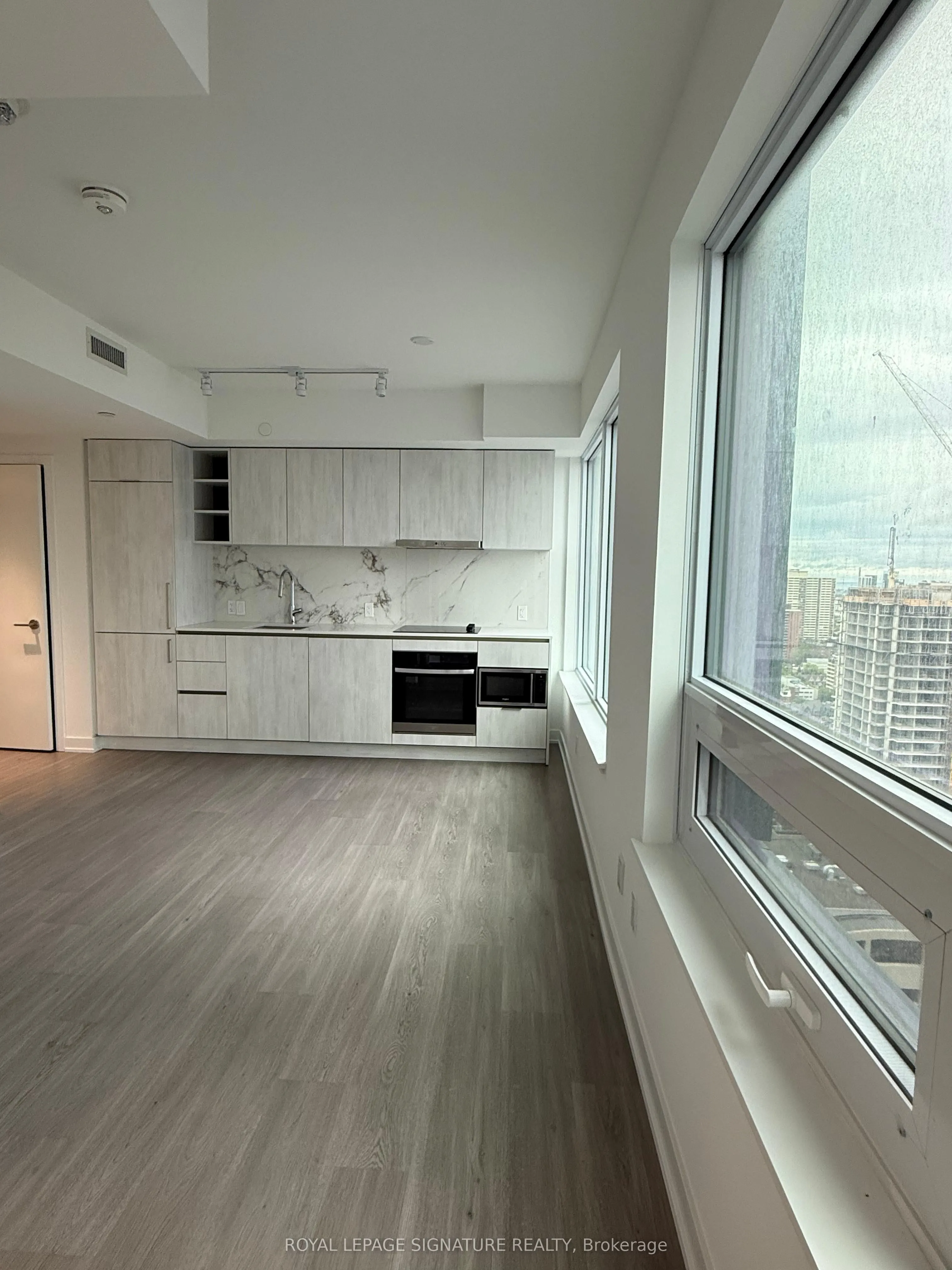8 Wellesley Street, #3015