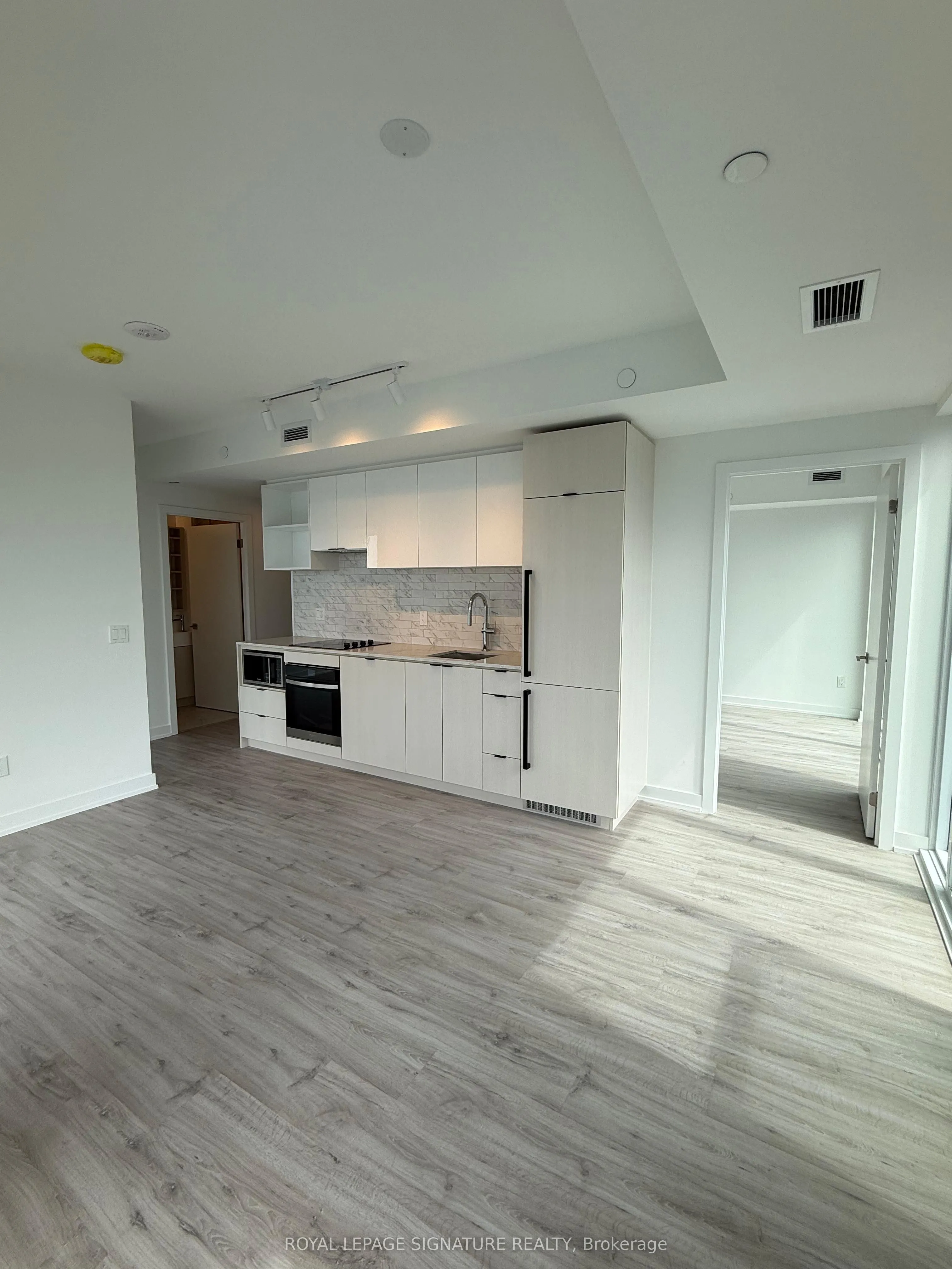 252 Church Street, #5215
