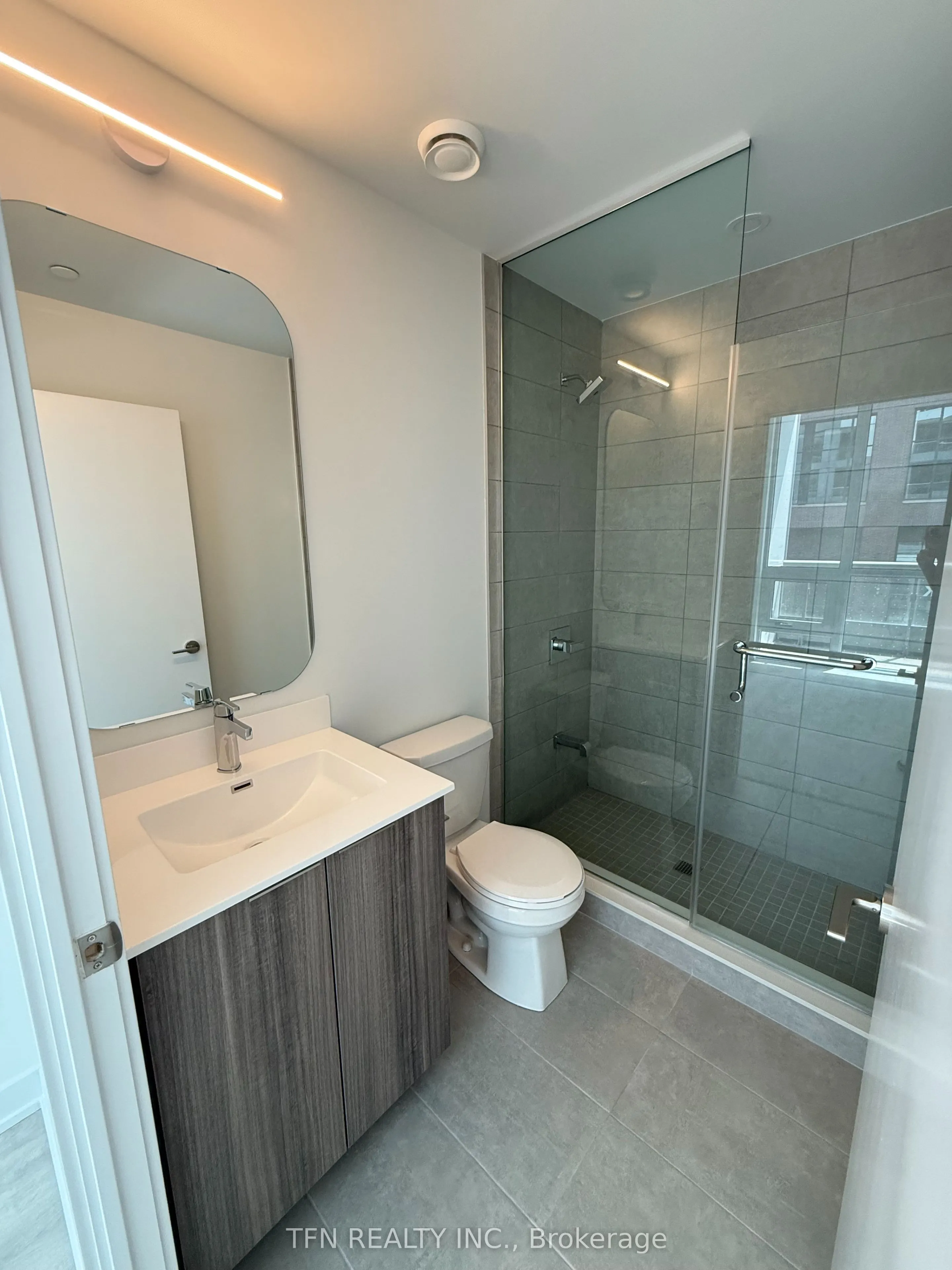 15 Richardson Street, #208