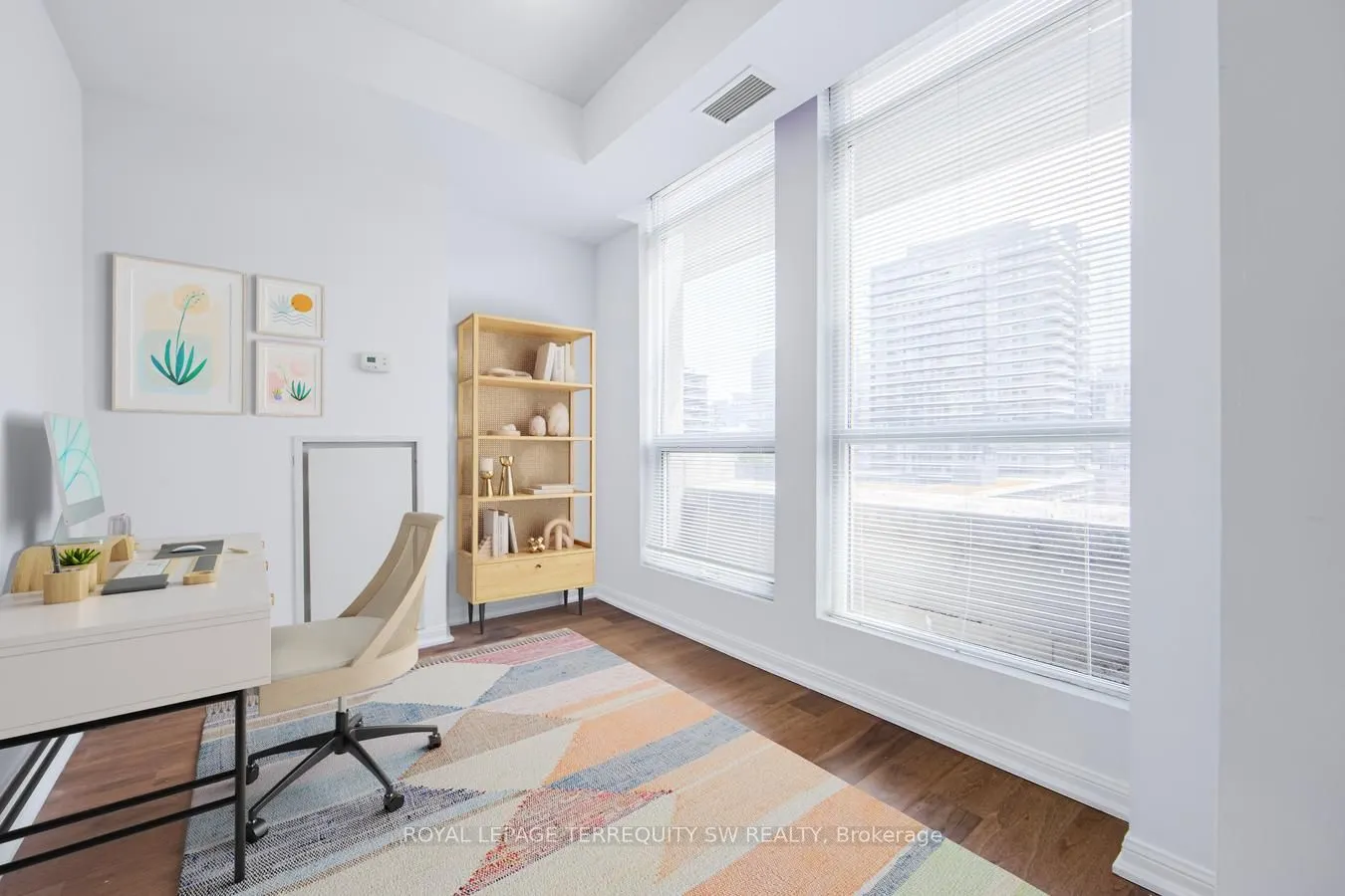 628 Fleet Street, #1009
