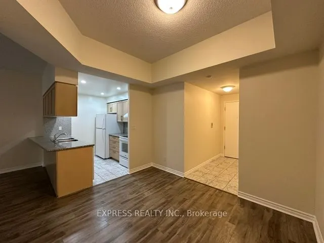 168 Simcoe Street, #809
