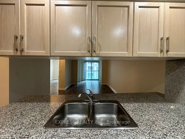 168 Simcoe Street, #809